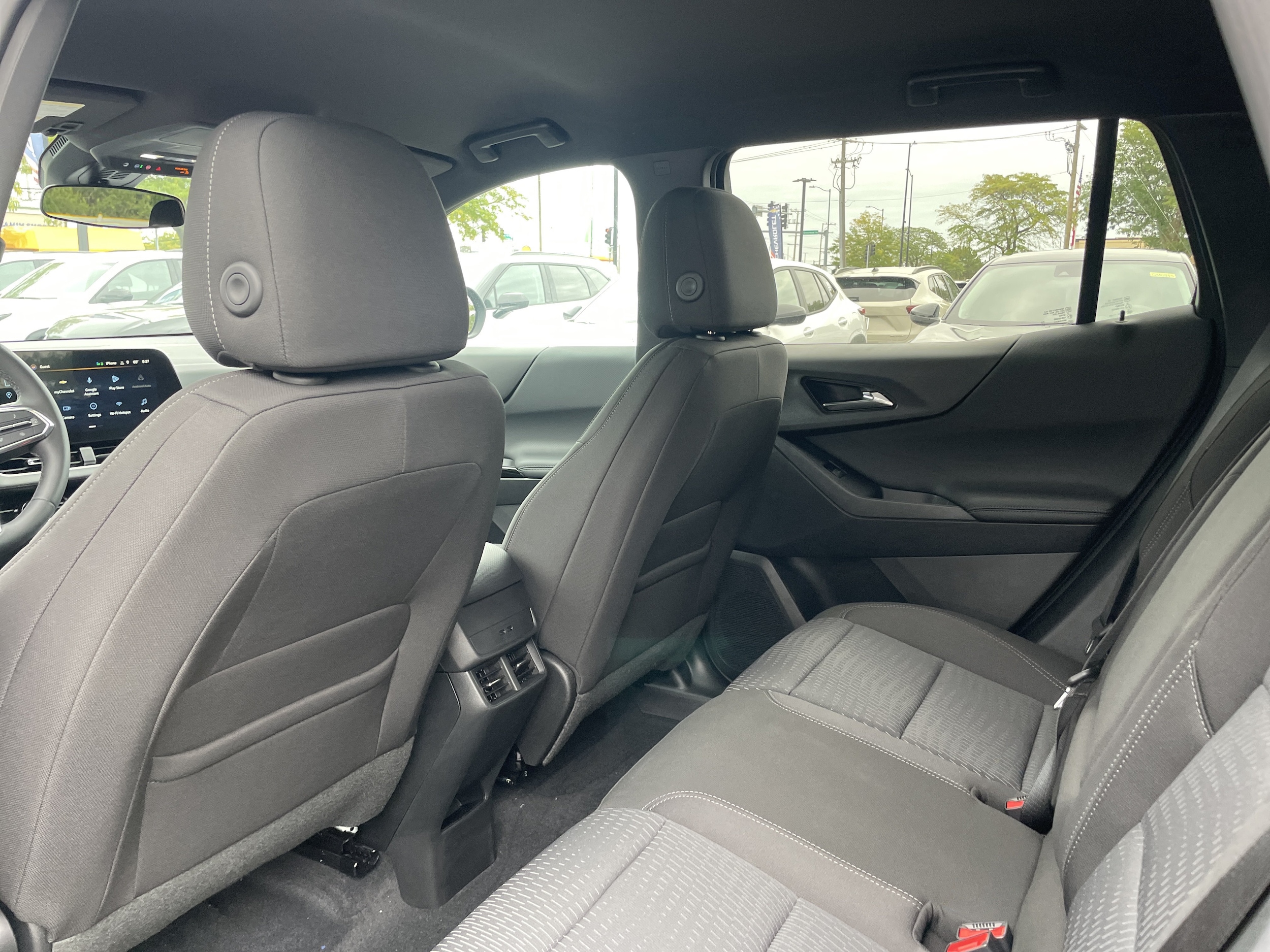 2027 Chevrolet Equinox LT - Photo 25