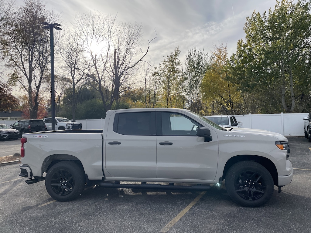 New 2026 Chevrolet Silverado 1500 Custom Truck