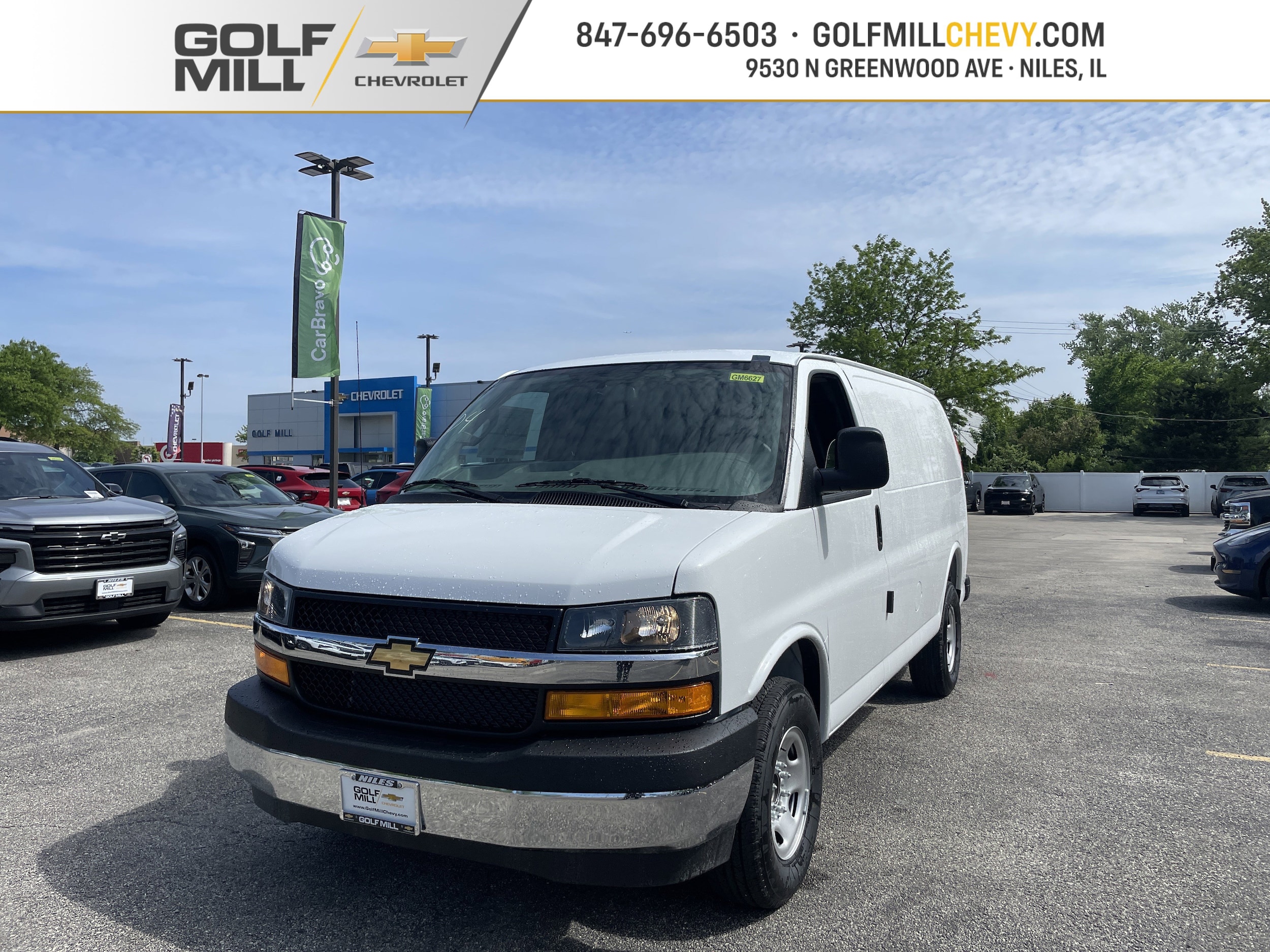 2026 Chevrolet Express 2500 Work Van HD's photo