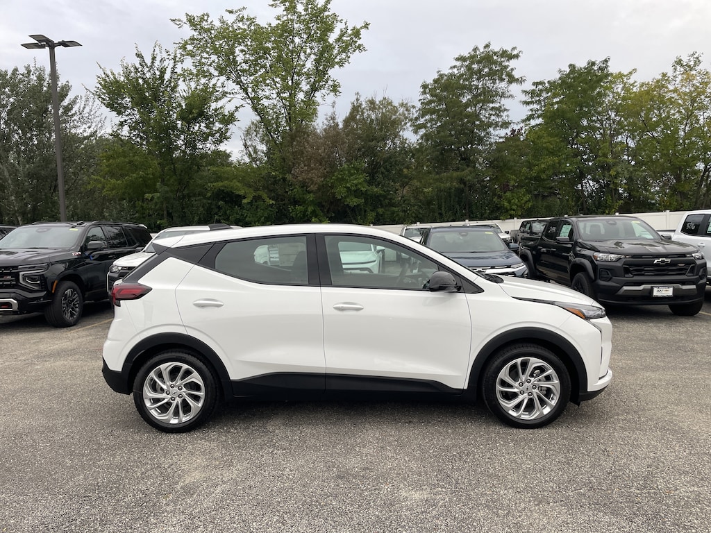 New 2027 Chevrolet Bolt LT SUV