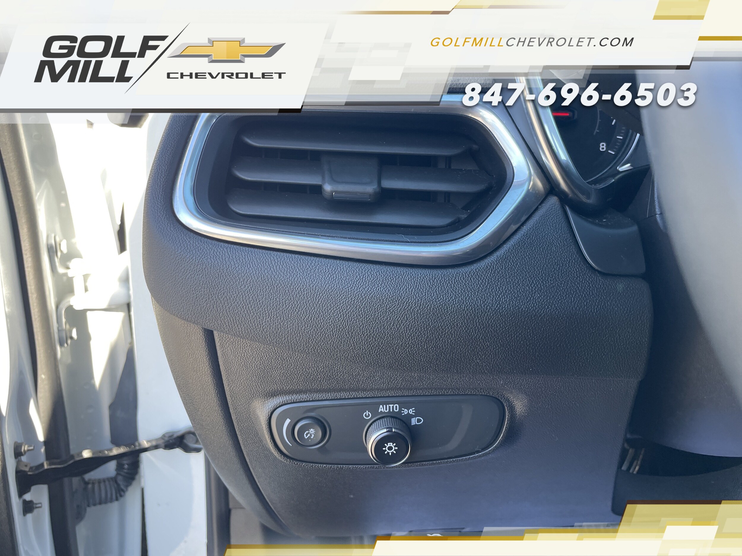 2024 Chevrolet Equinox LT - Photo 31