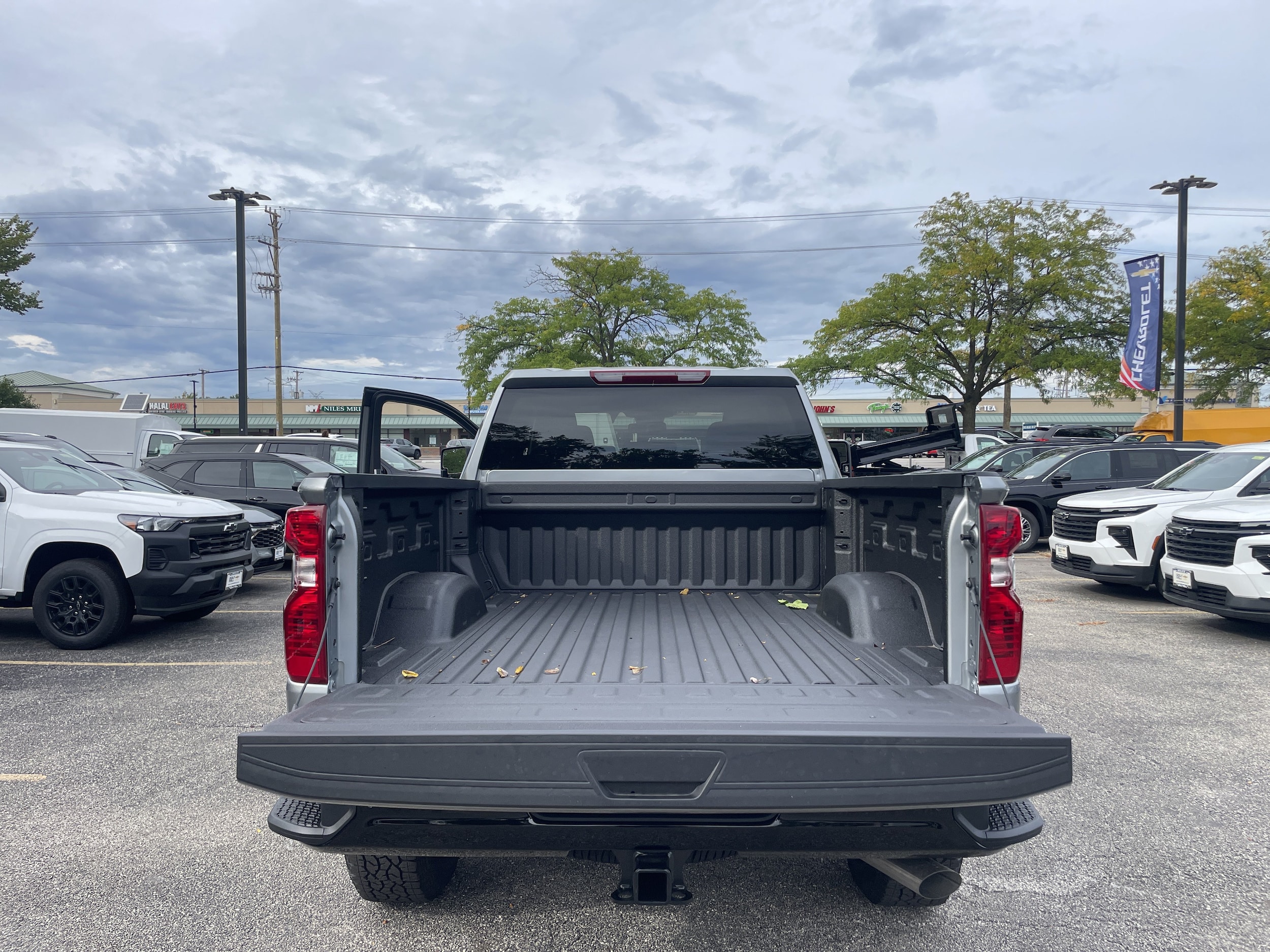2026 Chevrolet Silverado 2500 HD Custom - Photo 9
