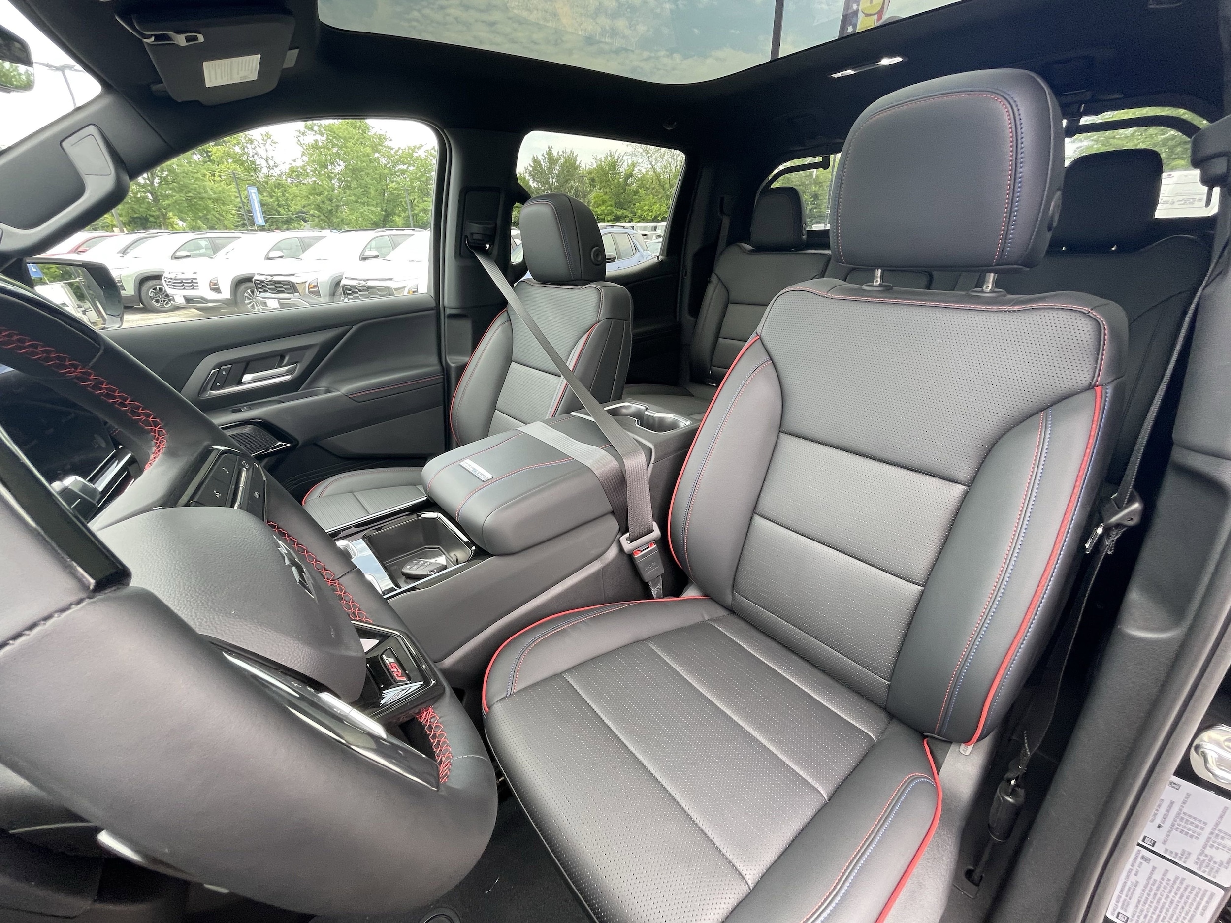 2025 Chevrolet Silverado EV RST - Photo 15