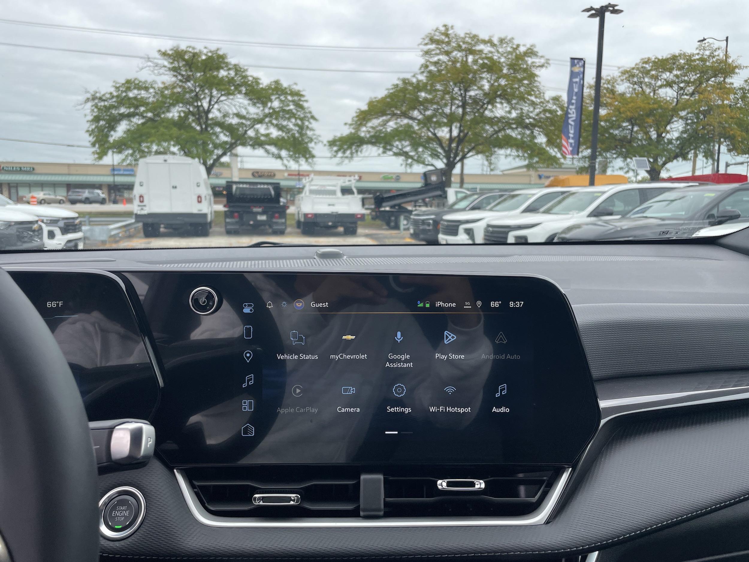 2027 Chevrolet Equinox LT - Photo 20