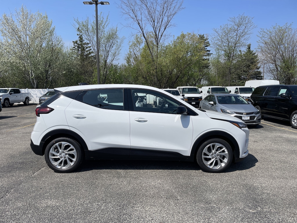 New 2027 Chevrolet Bolt LT SUV