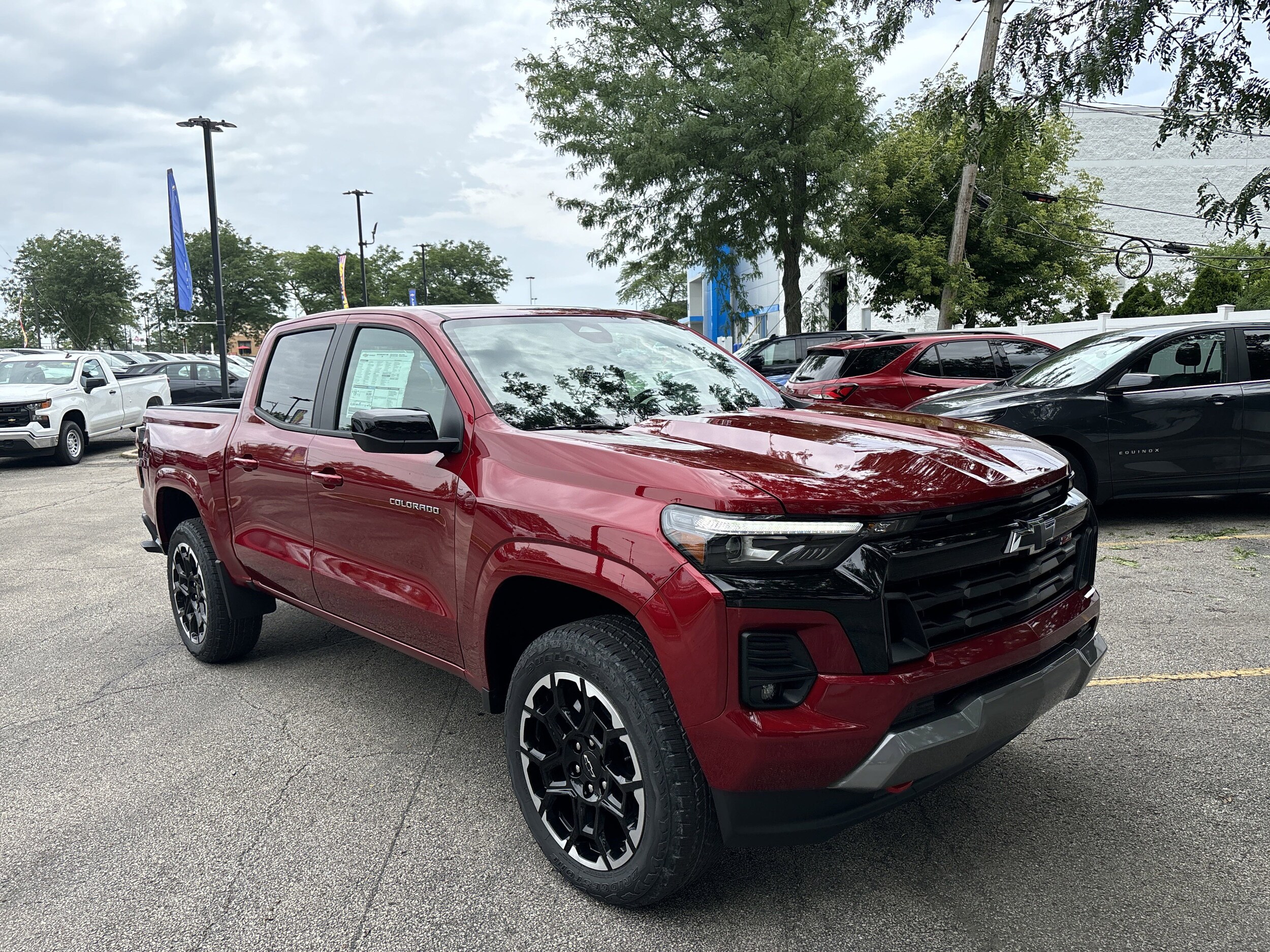 2026 Chevrolet Colorado Z71 photo 2