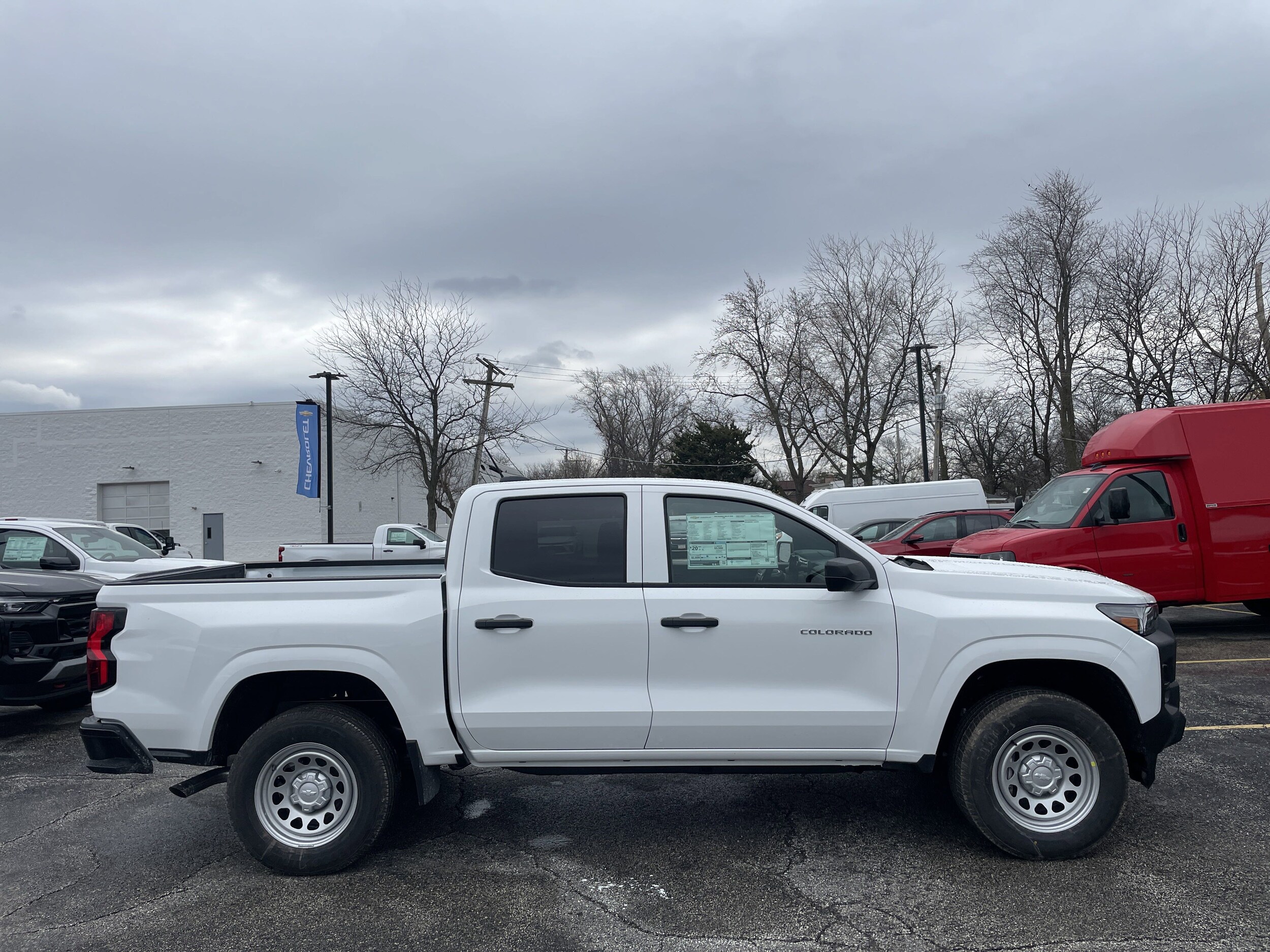 2025 Chevrolet Colorado LT photo 4