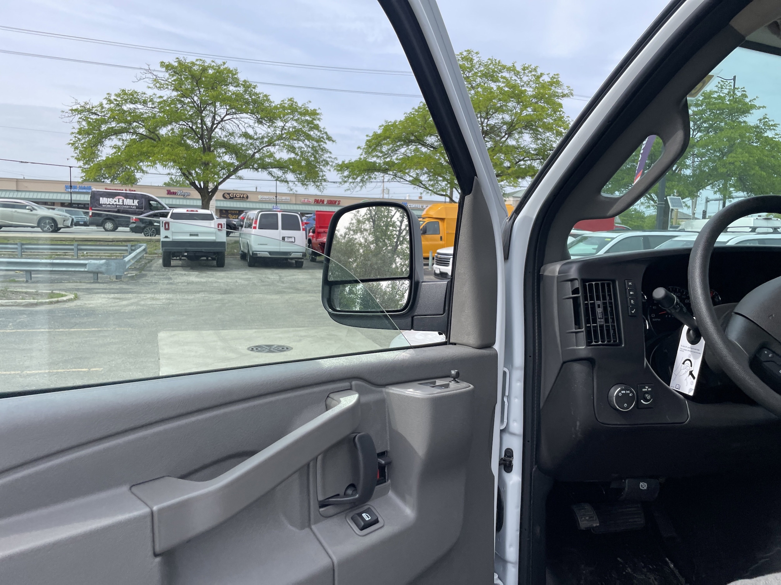 2025 Chevrolet Express Cargo Work Van - Photo 16