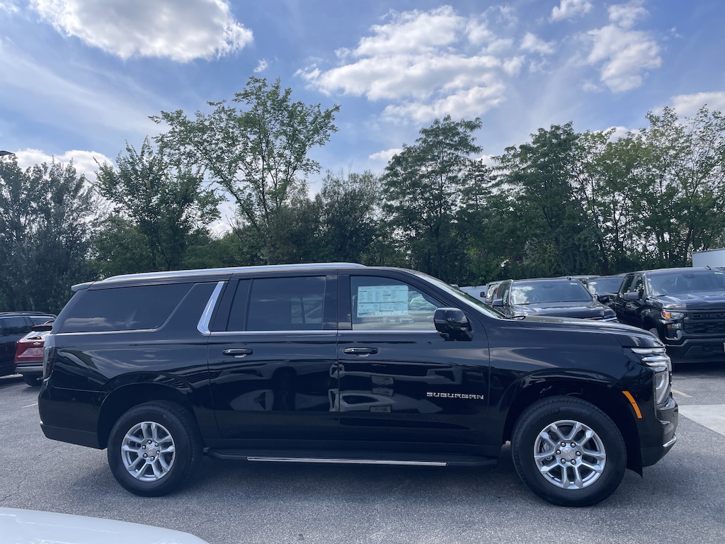 New 2026 Chevrolet Suburban LT SUV