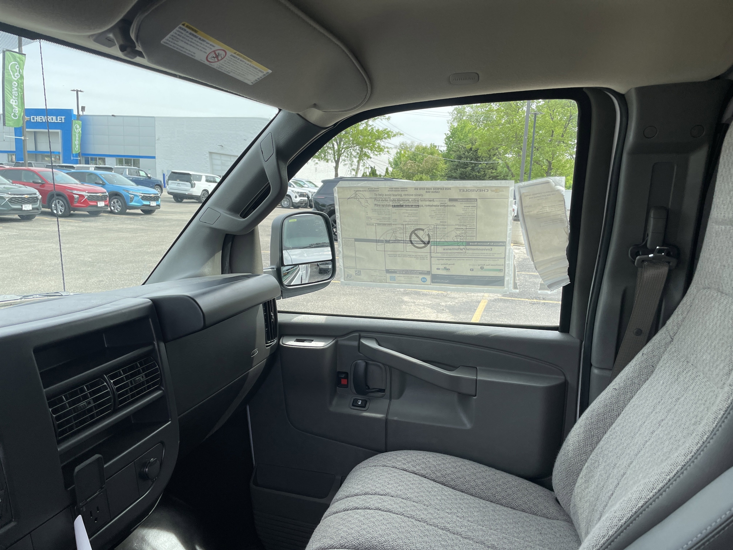2025 Chevrolet Express Cargo Work Van - Photo 26