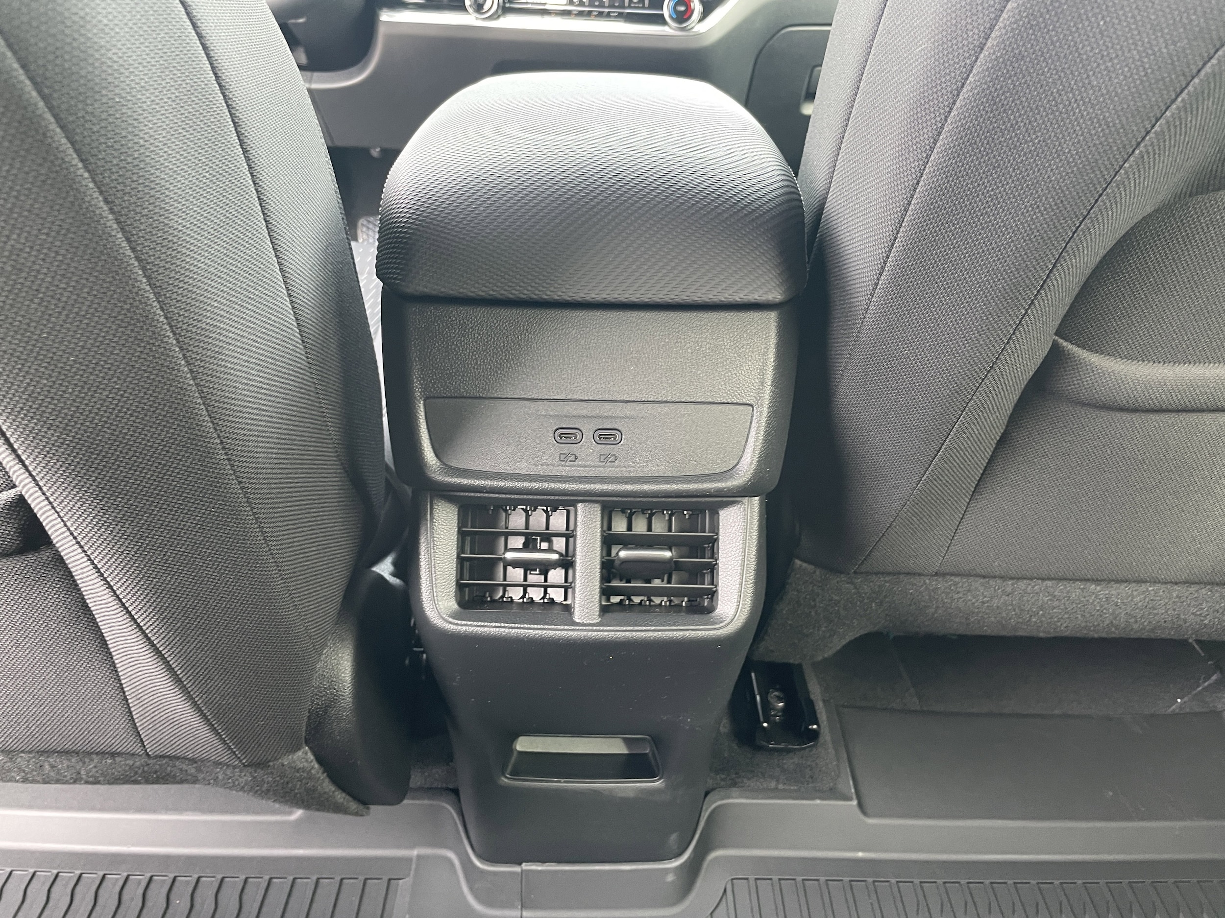 2026 Chevrolet Equinox LT - Photo 28
