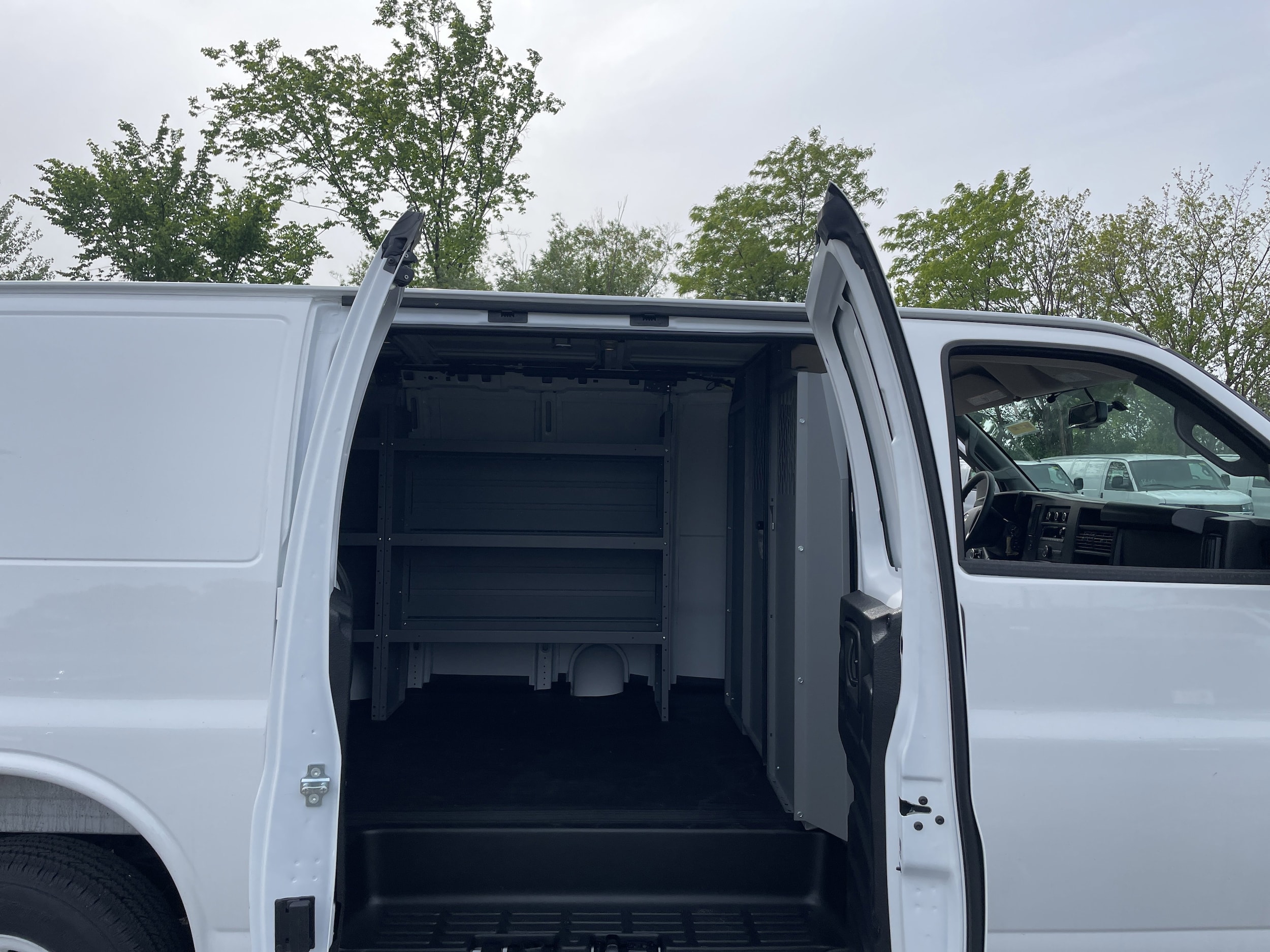 2025 Chevrolet Express Cargo Work Van - Photo 13