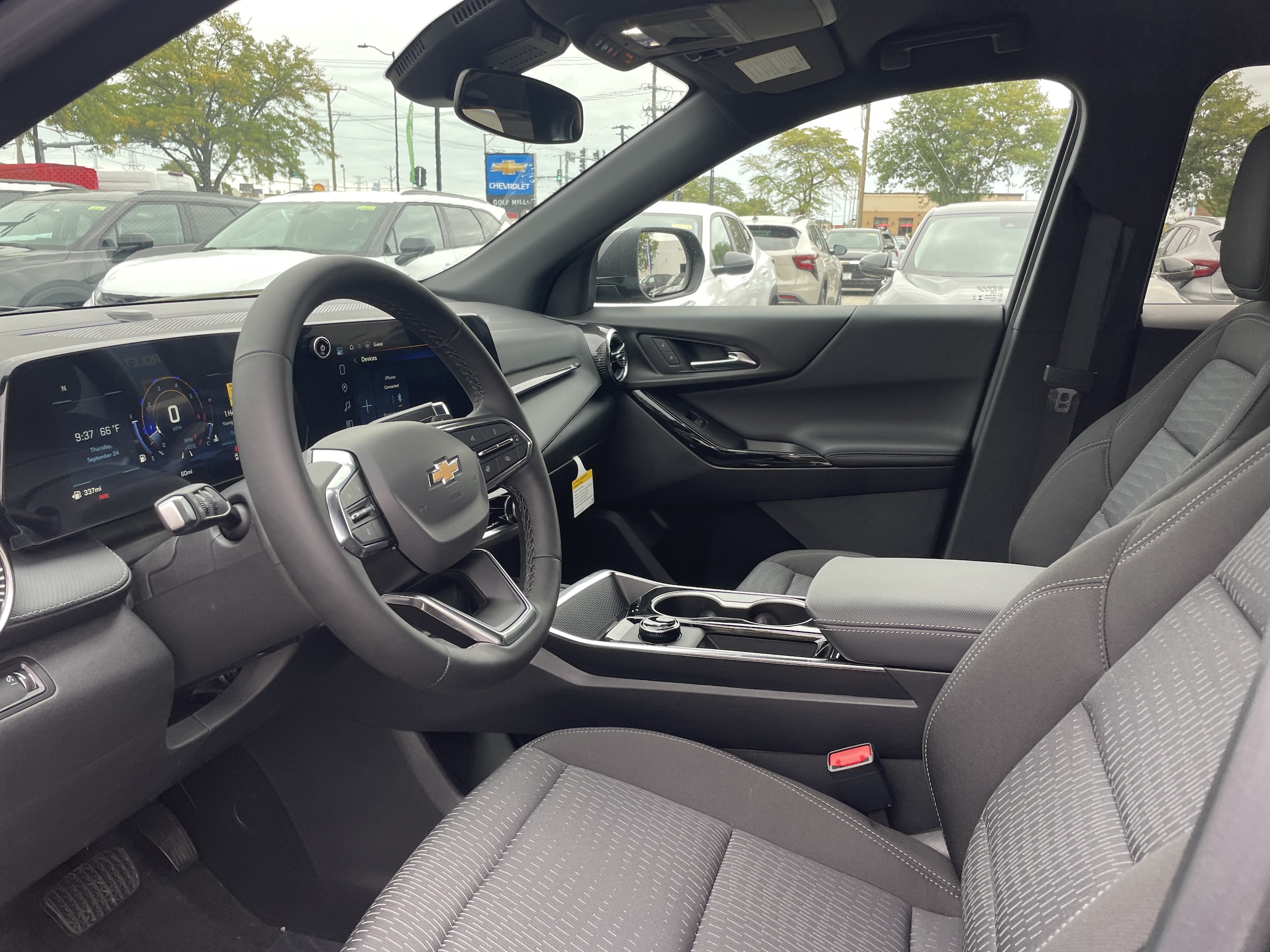 2027 Chevrolet Equinox LT - Photo 13