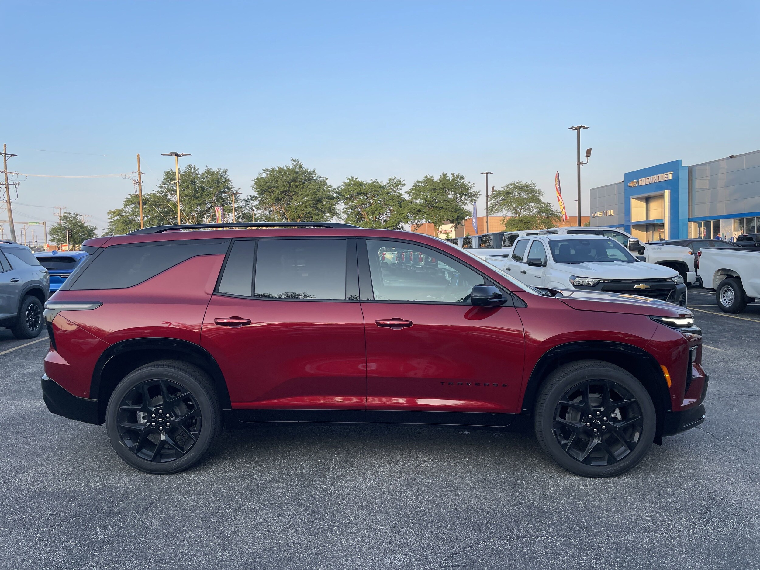 2026 Chevrolet Traverse RS photo 3