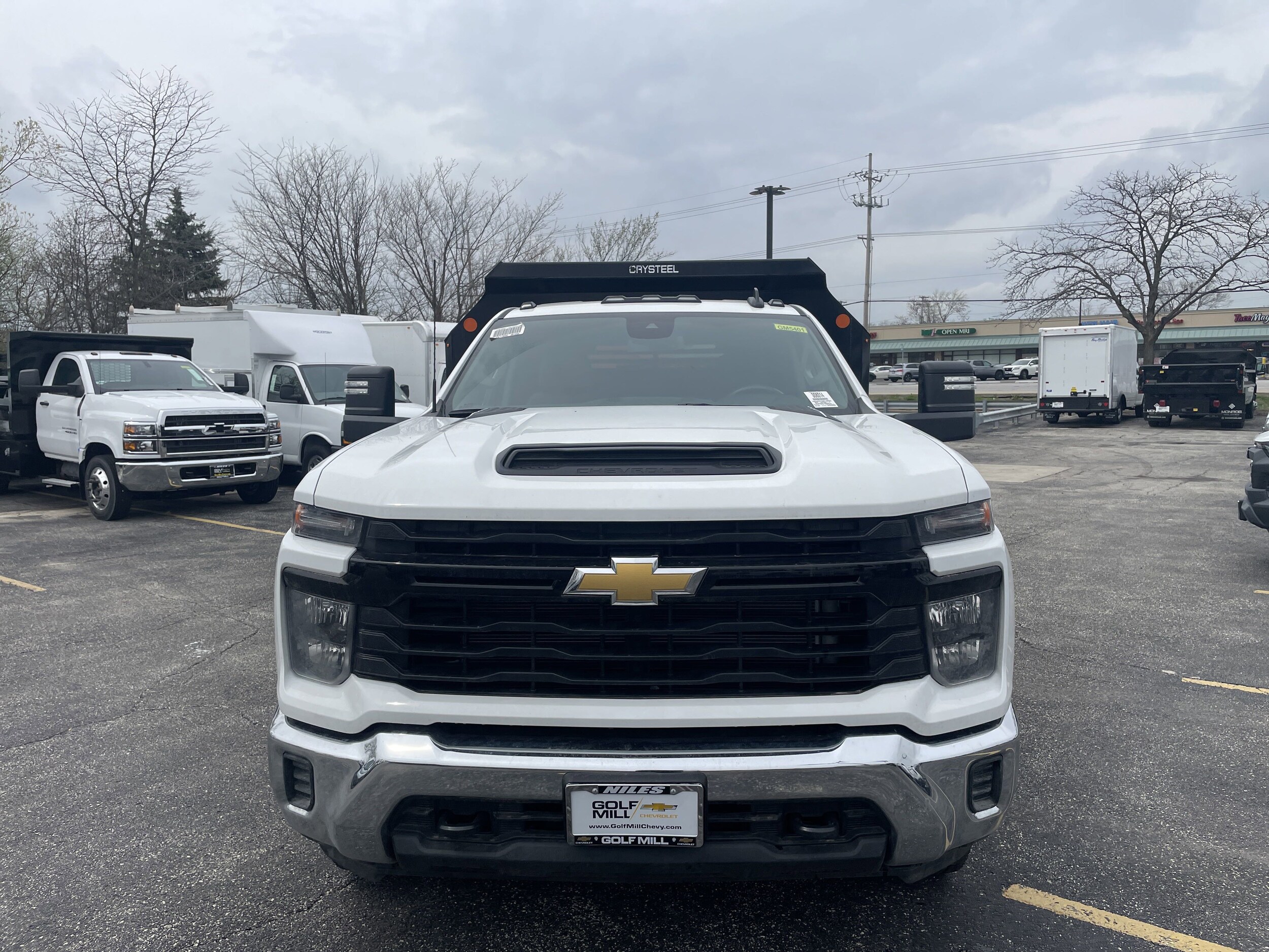 2025 Chevrolet Silverado 3500HD Work Truck photo 2