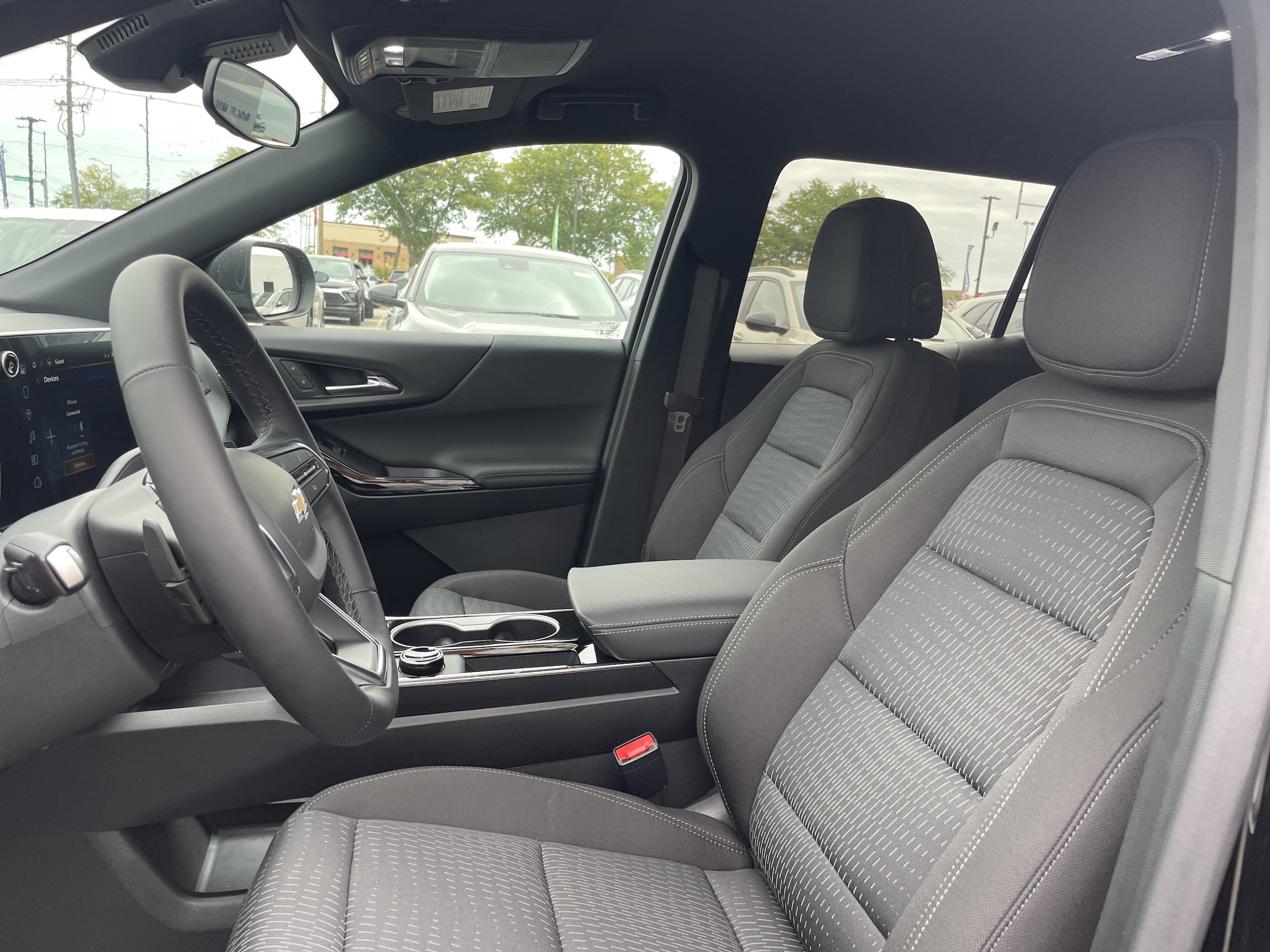2027 Chevrolet Equinox LT - Photo 14