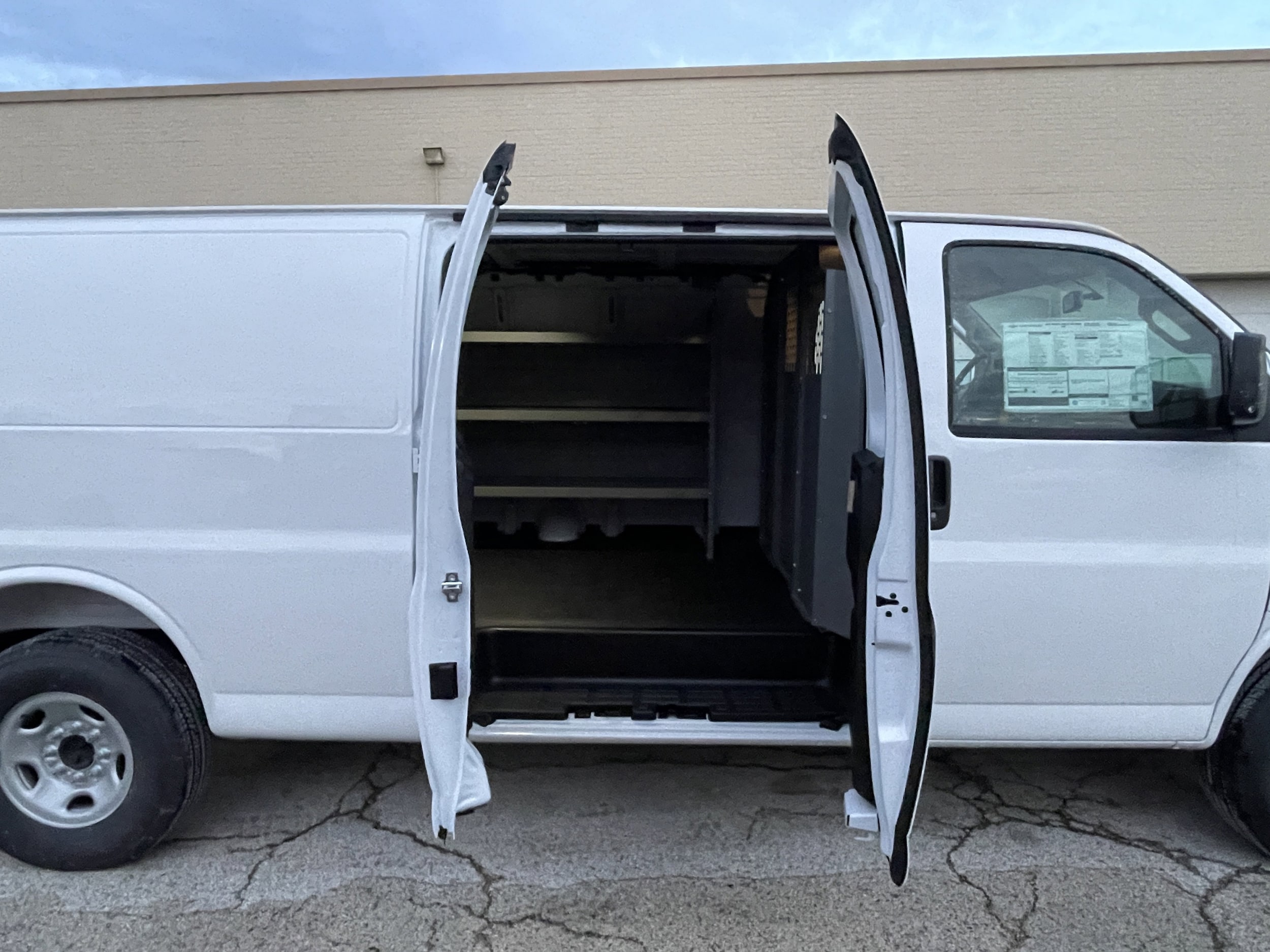 2025 Chevrolet Express Cargo Work Van - Photo 24
