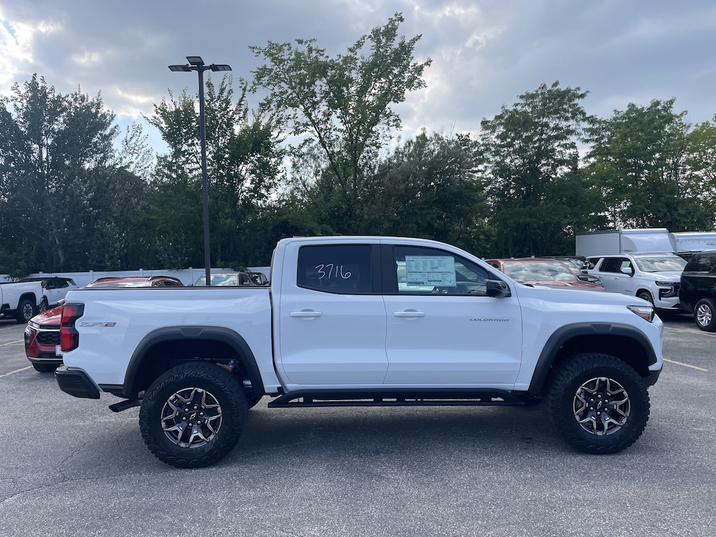 New 2026 Chevrolet Colorado ZR2 Truck