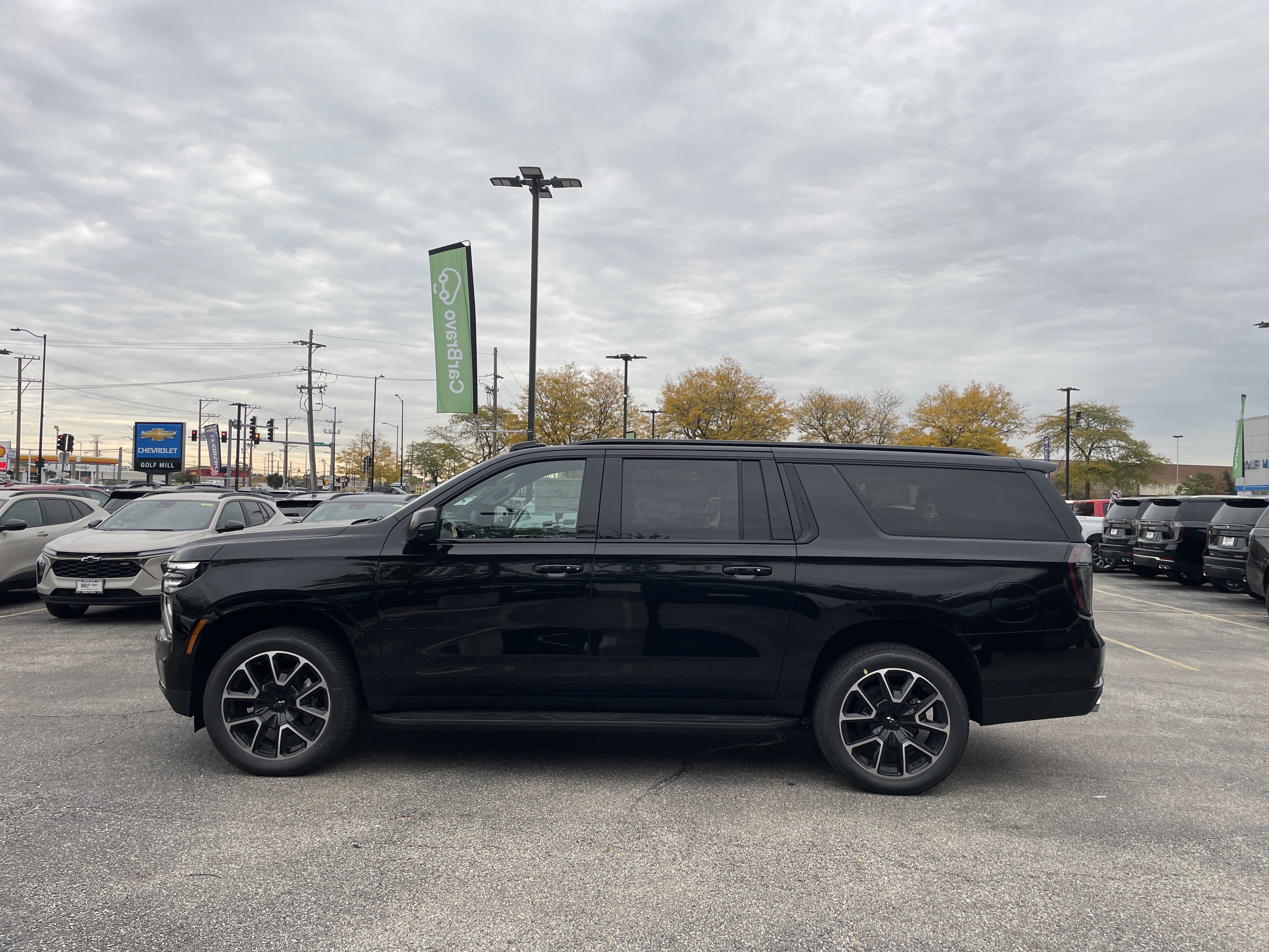 2027 Chevrolet Suburban RST - Photo 8