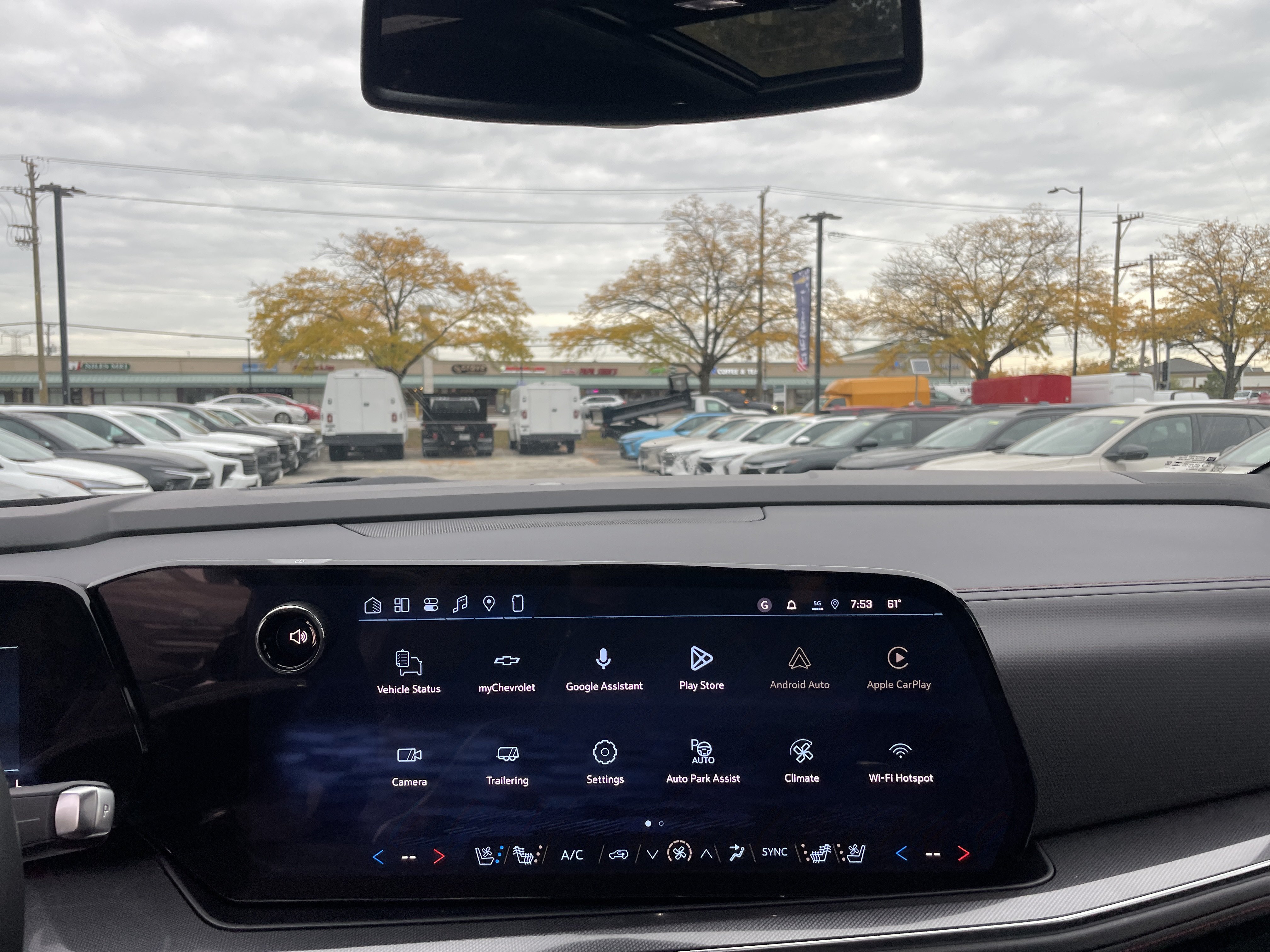 2027 Chevrolet Suburban RST - Photo 21