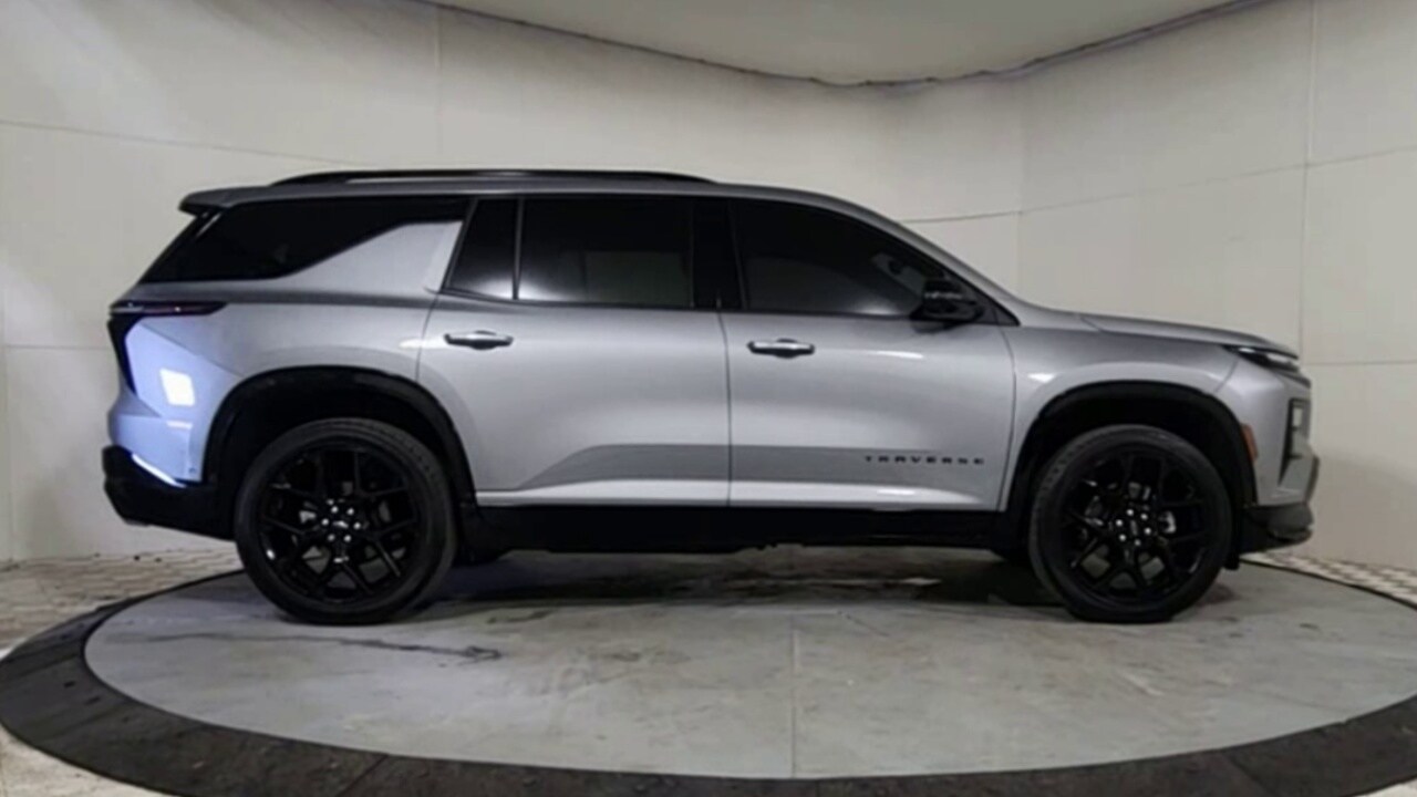 2024 Chevrolet Traverse RS photo 4