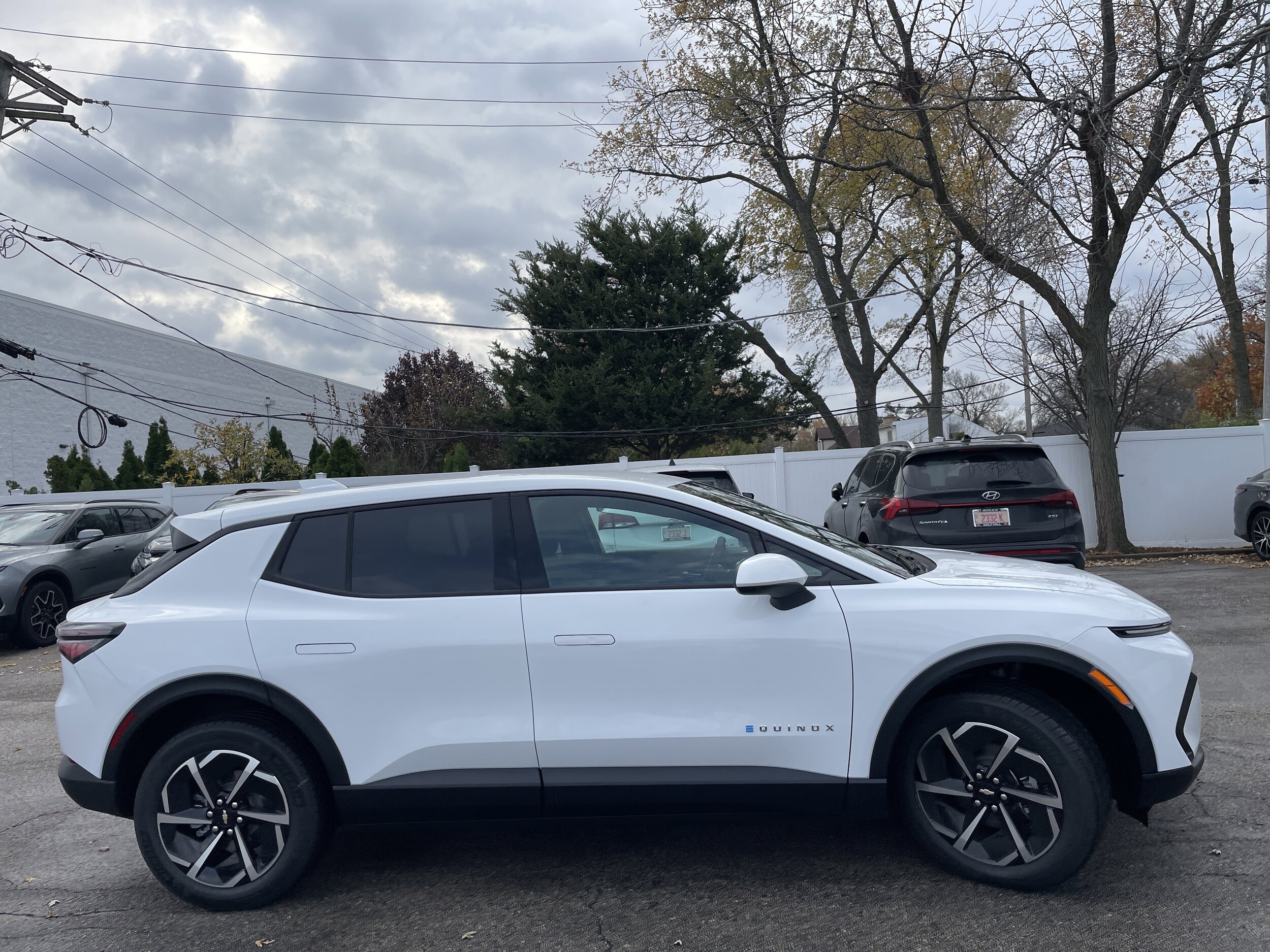 2026 Chevrolet Equinox EV 1LT photo 4