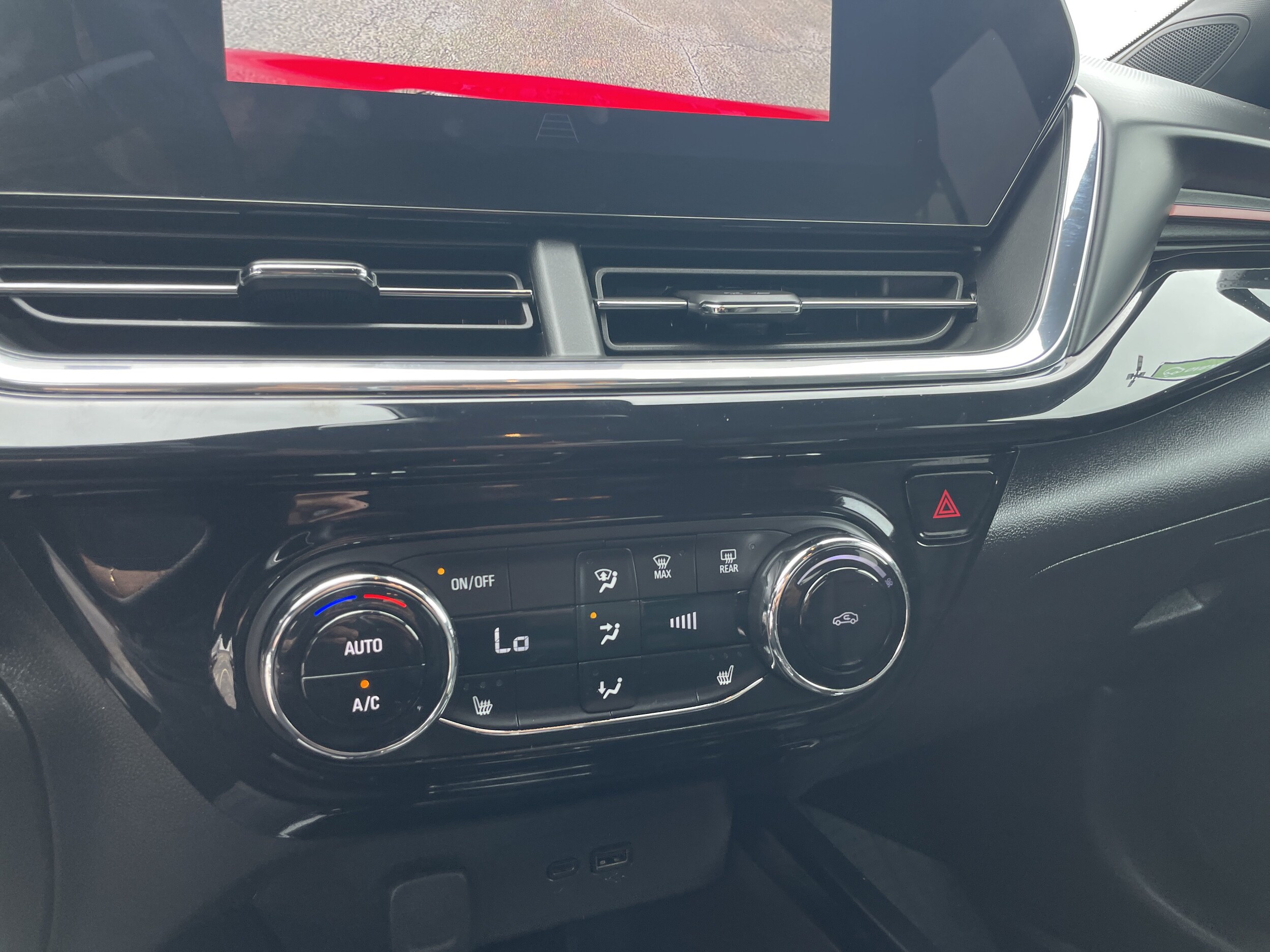 2026 Chevrolet Trax RS - Photo 21
