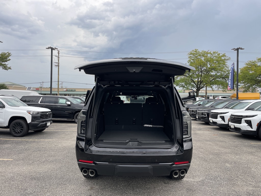 New 2026 Chevrolet Suburban Z71 SUV