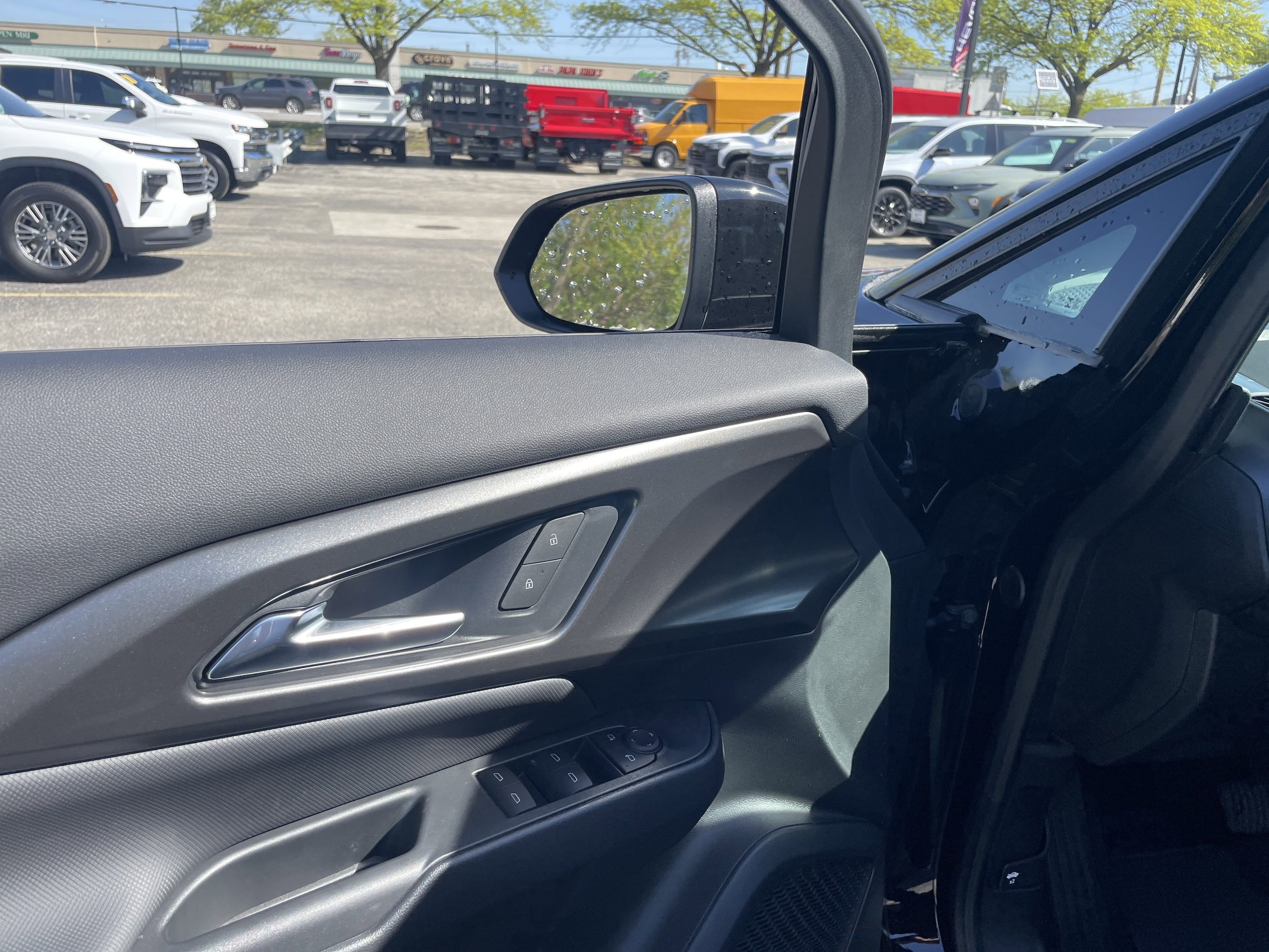 2026 Chevrolet Equinox EV 1LT - Photo 12