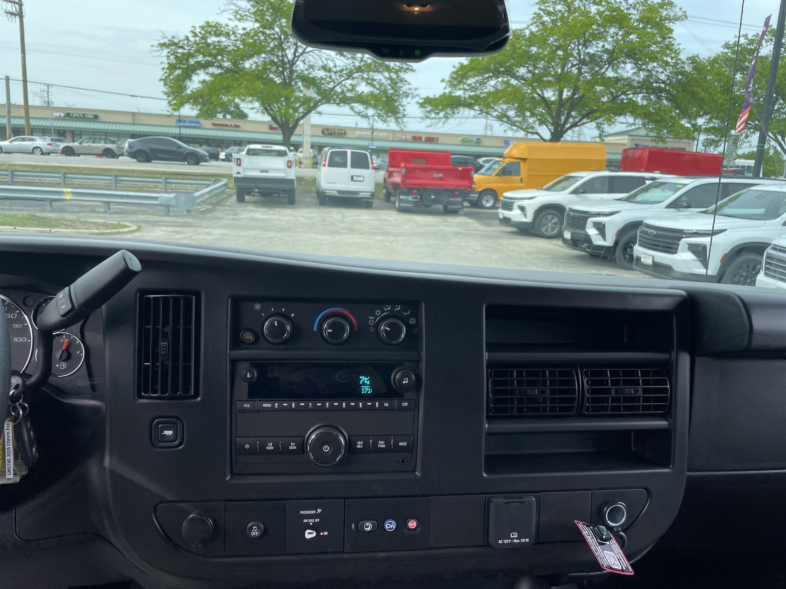 2025 Chevrolet Express Cargo Work Van - Photo 24