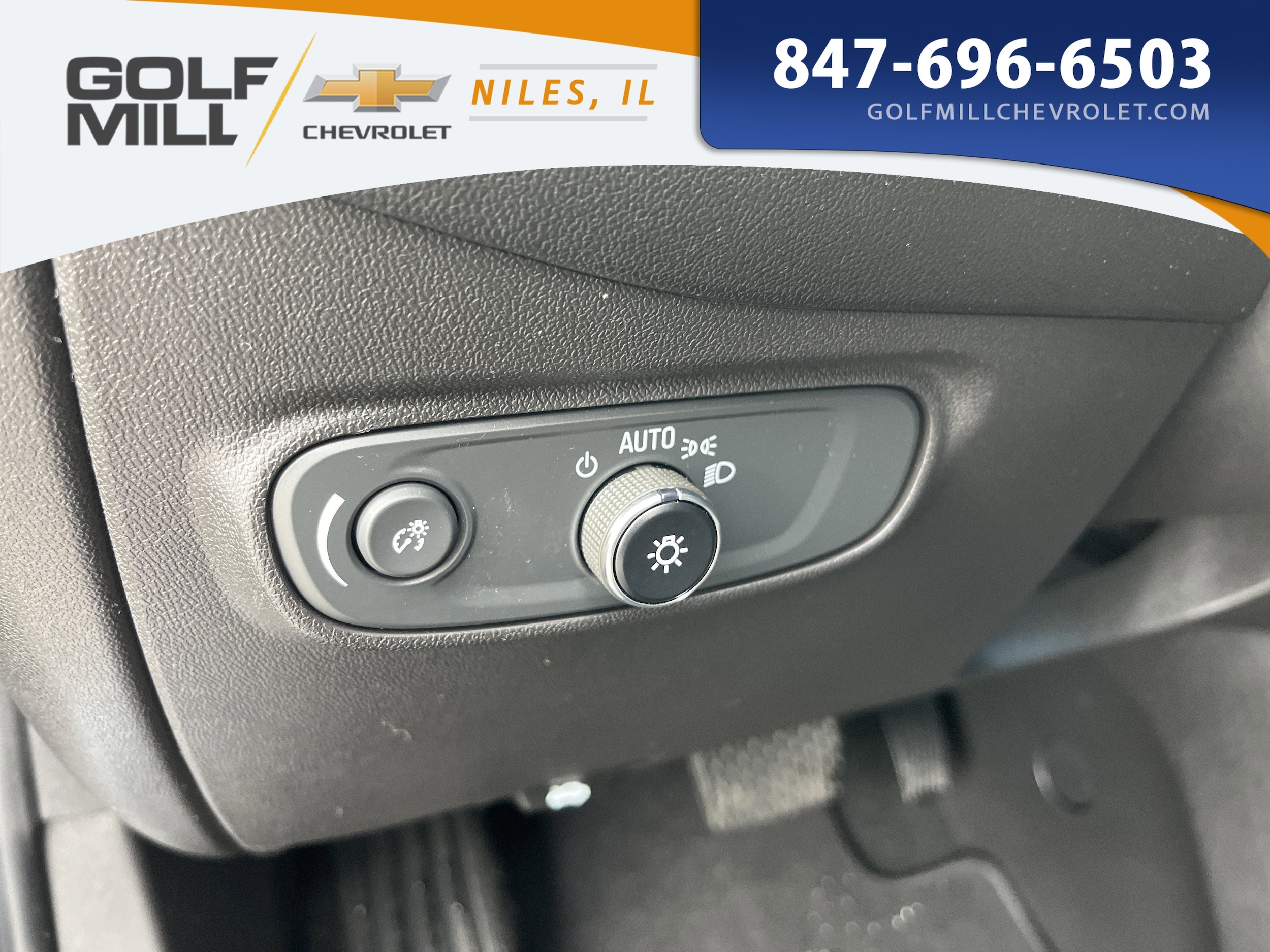 2023 CHEVROLET EQUINOX - Image 17