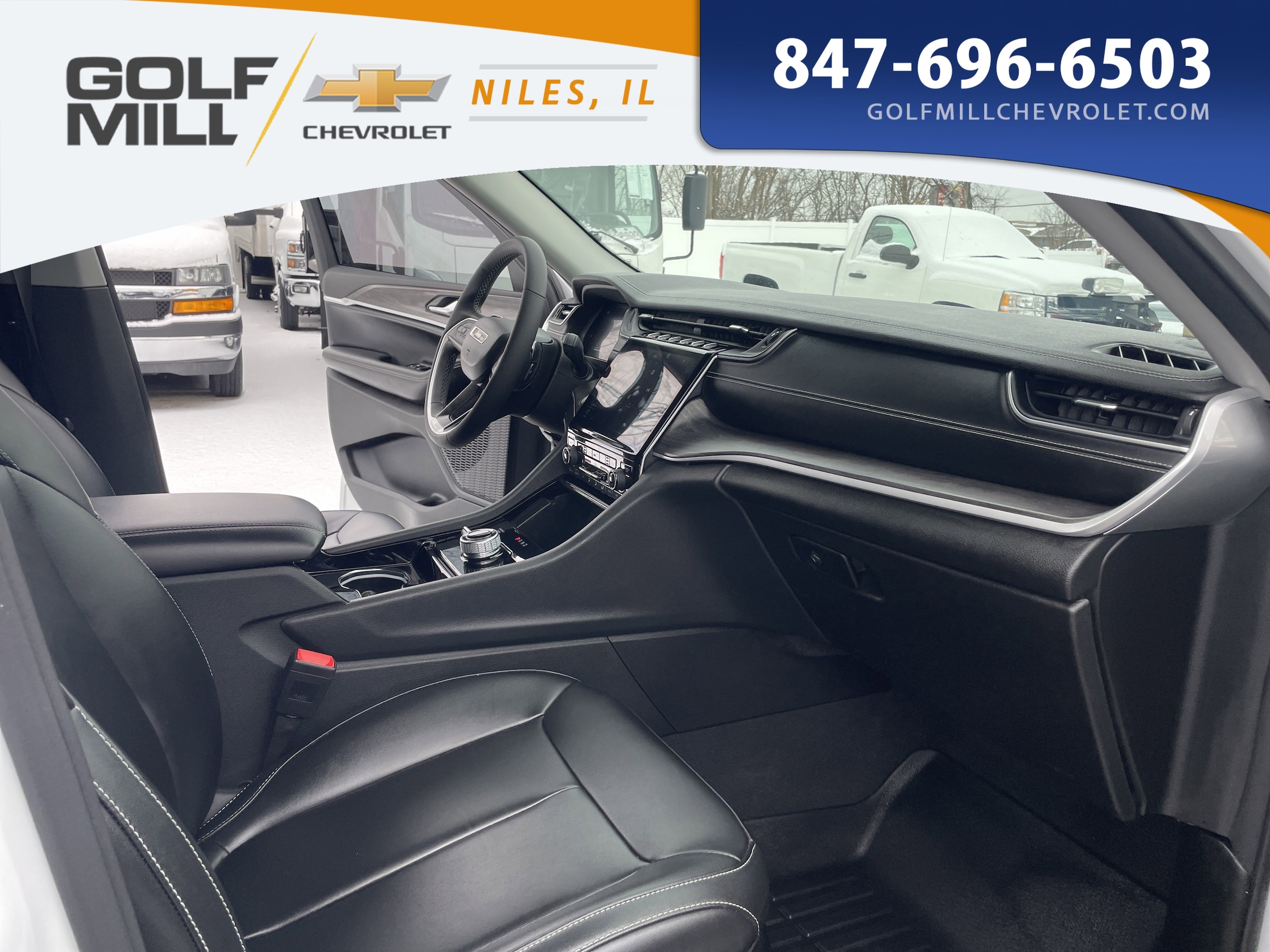 2023 JEEP GRAND CHEROKEE L - Image 32