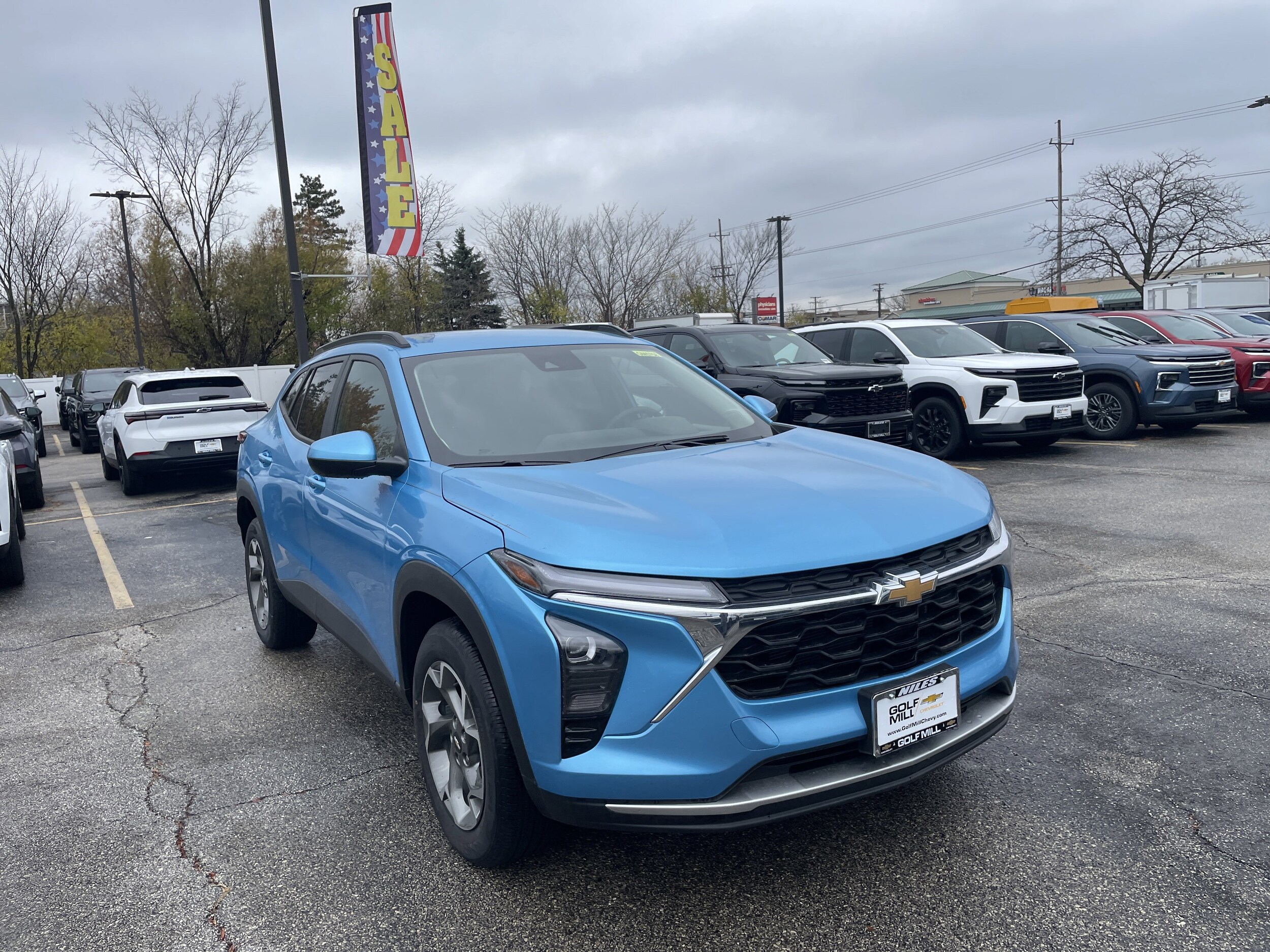 2025 Chevrolet Trax LT photo 3