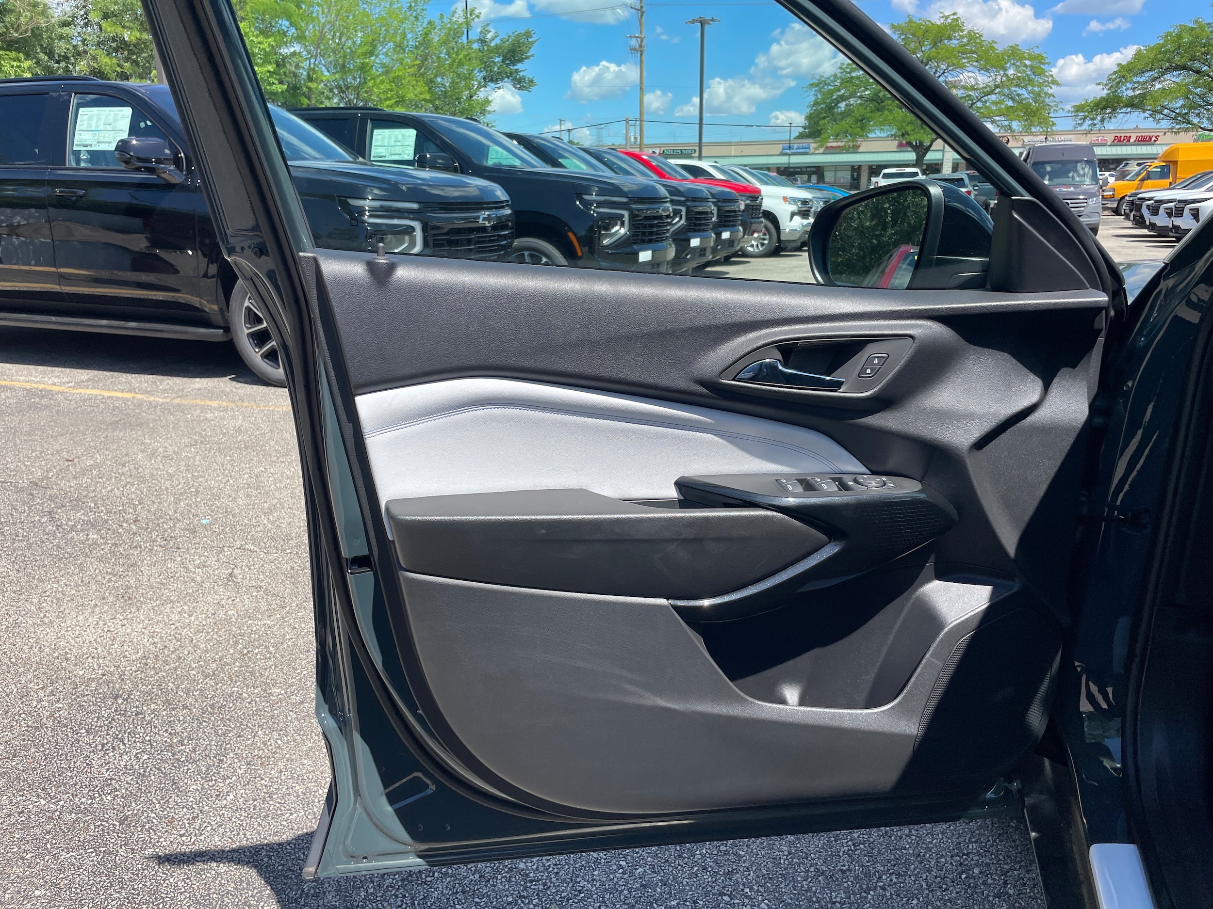 2026 Chevrolet Trax LT - Photo 11