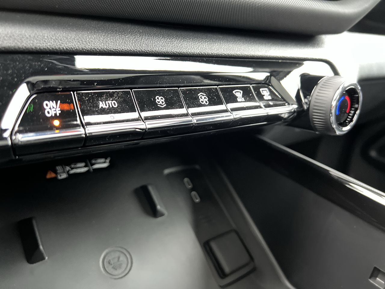 2025 Chevrolet Silverado EV RST - Photo 45