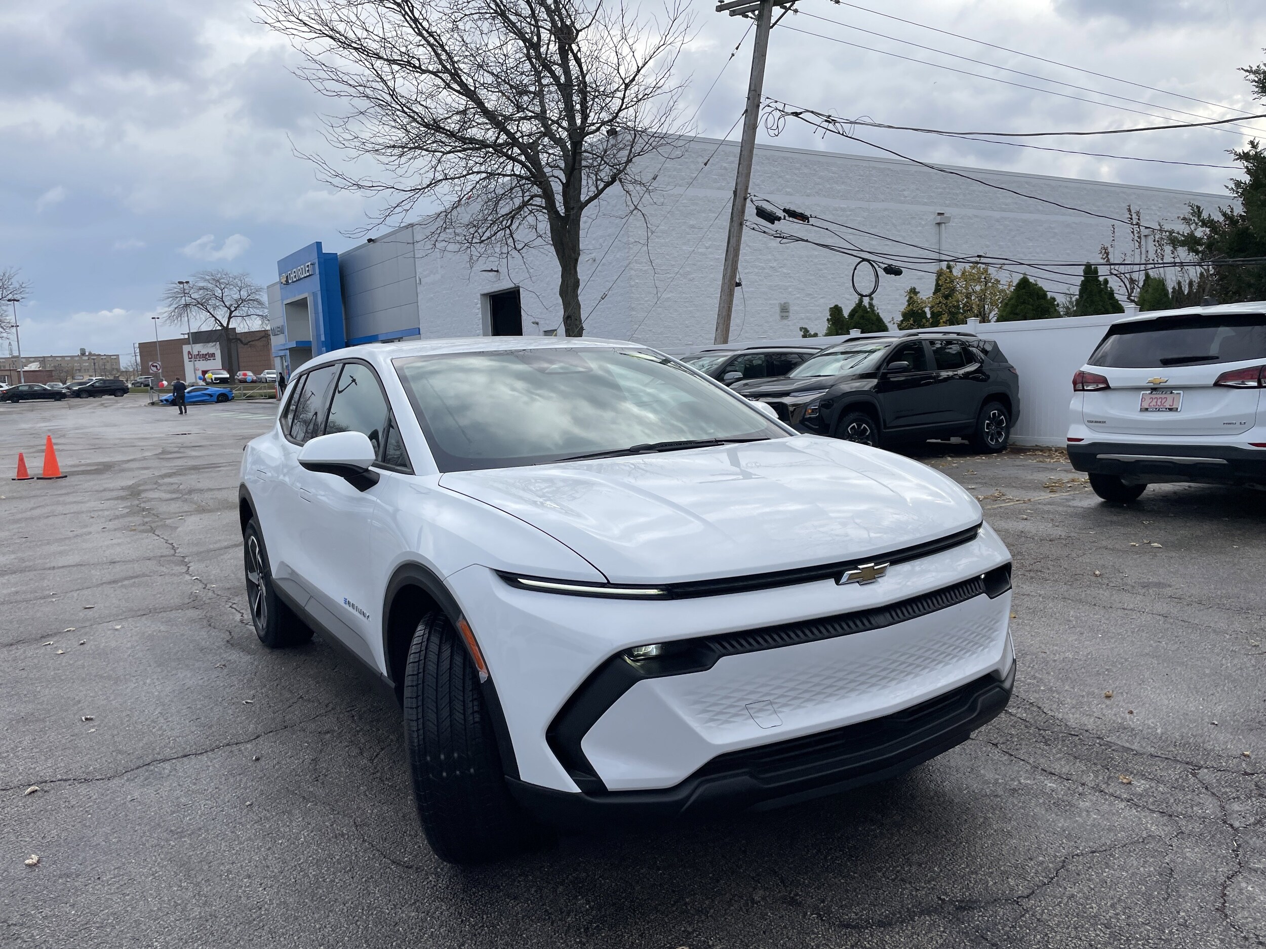 2026 Chevrolet Equinox EV 1LT photo 3