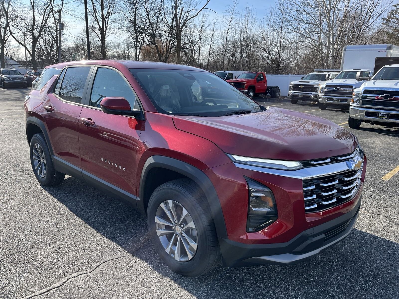 2025 Chevrolet Equinox LT photo 3