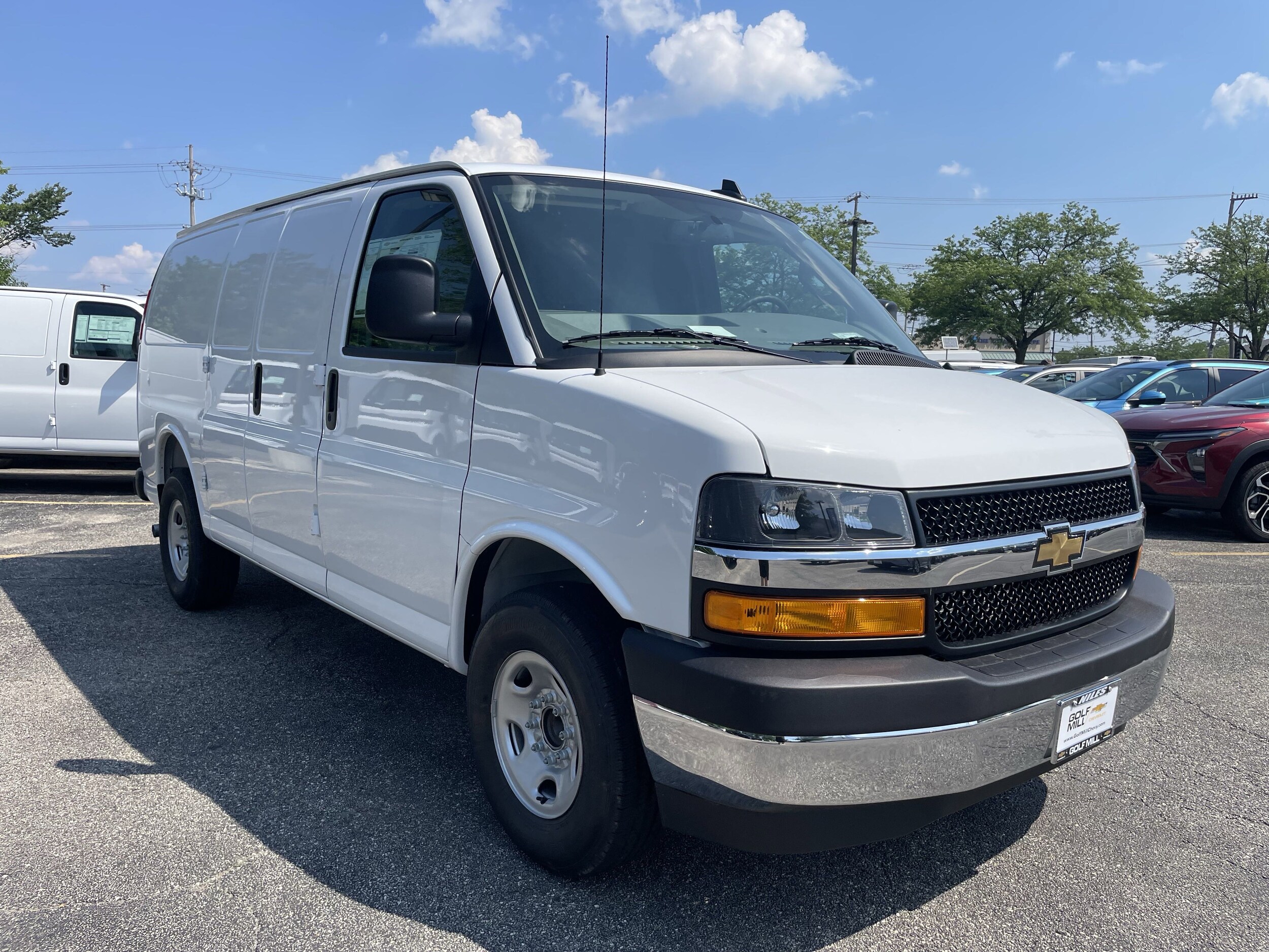 2025 Chevrolet Express Cargo 2500 Van photo 3