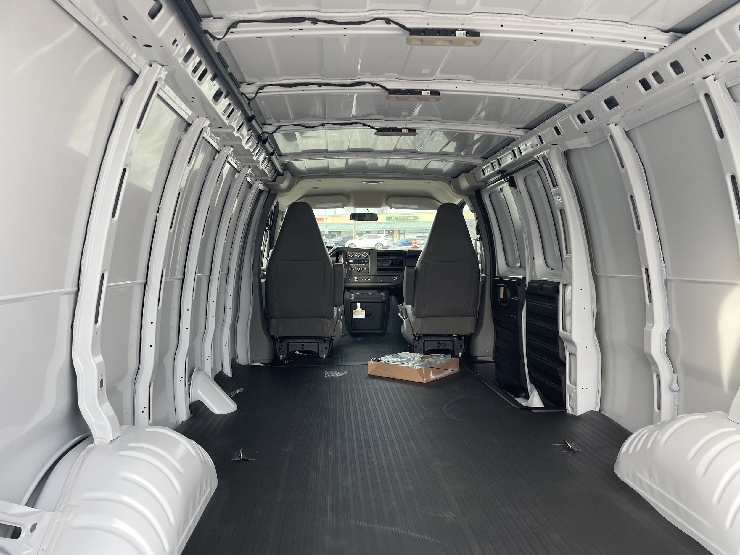 2025 Chevrolet Express Cargo Work Van - Photo 11