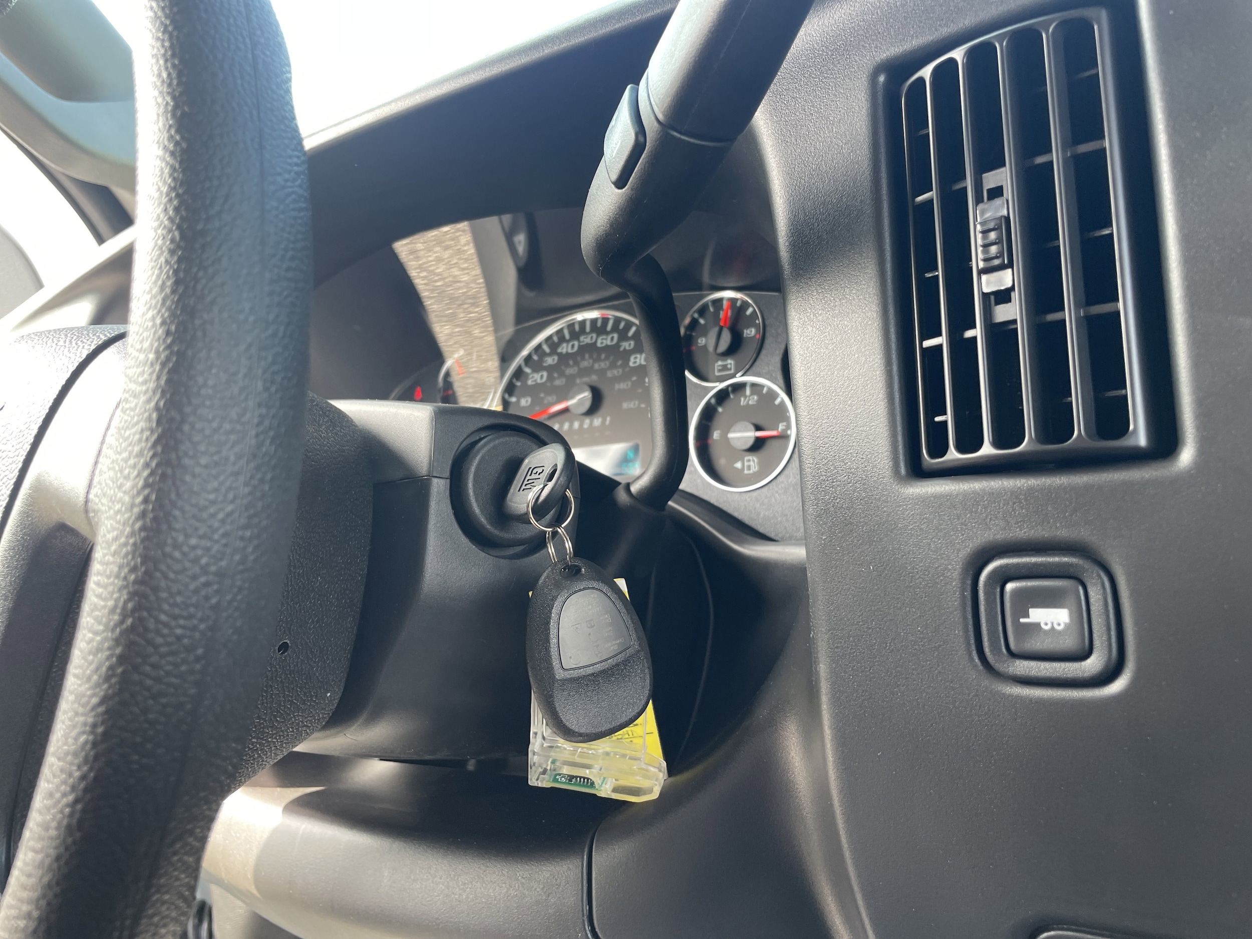 2026 Chevrolet Express Passenger LT - Photo 23