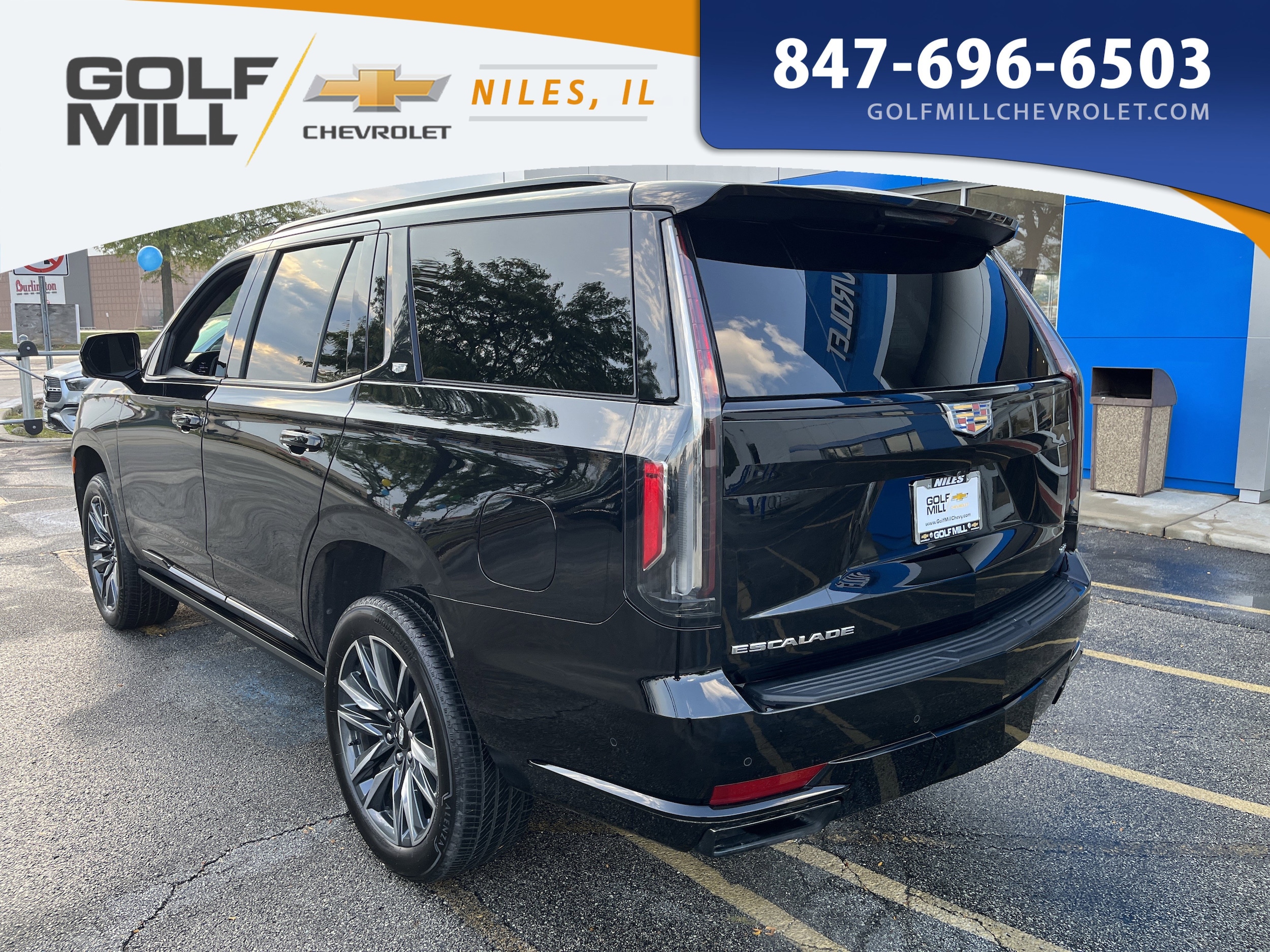 2023 CADILLAC ESCALADE - Image 9