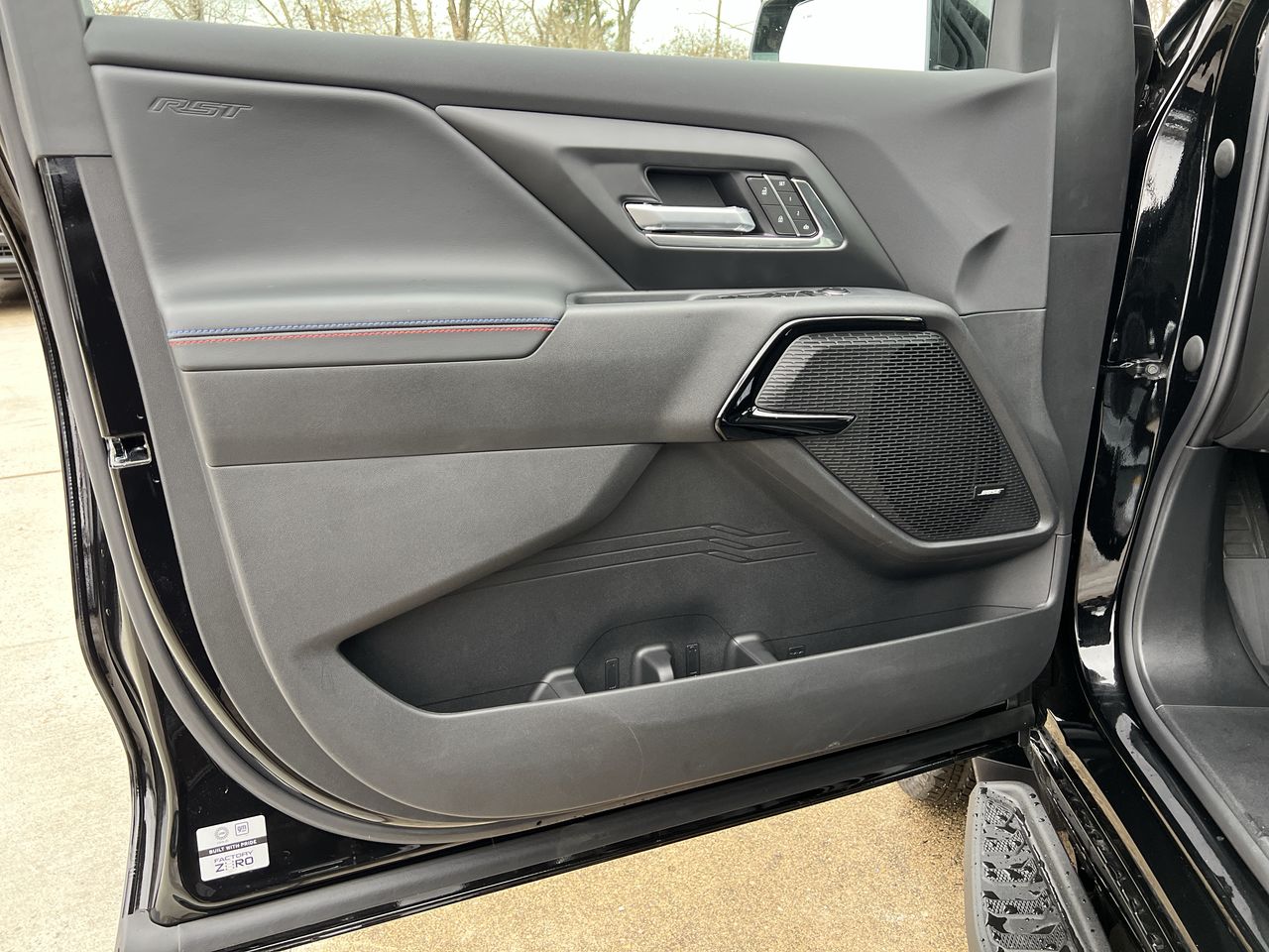 2025 Chevrolet Silverado EV RST - Photo 57