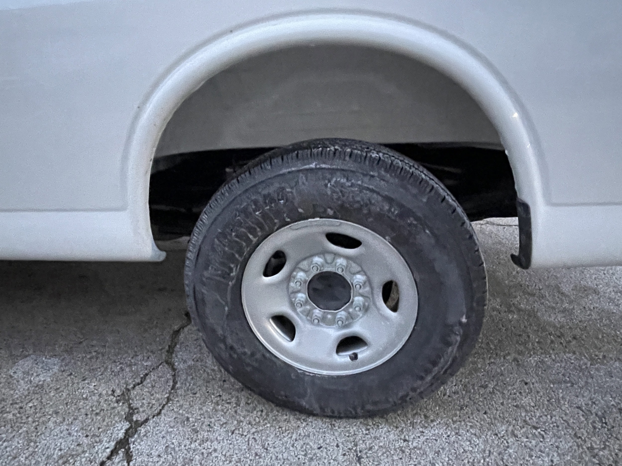 2025 Chevrolet Express Cargo Work Van - Photo 29