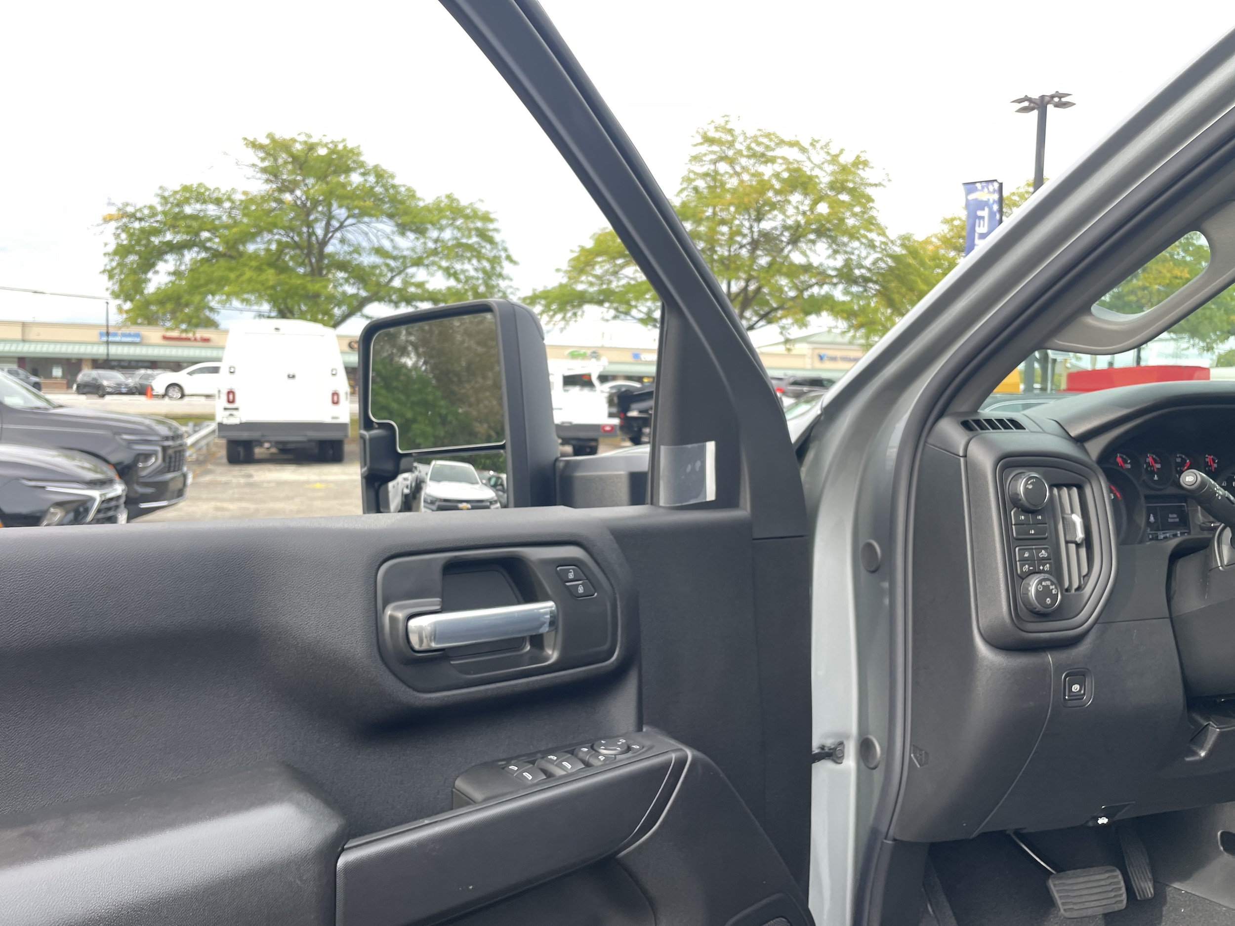 2026 Chevrolet Silverado 2500 HD Custom - Photo 11