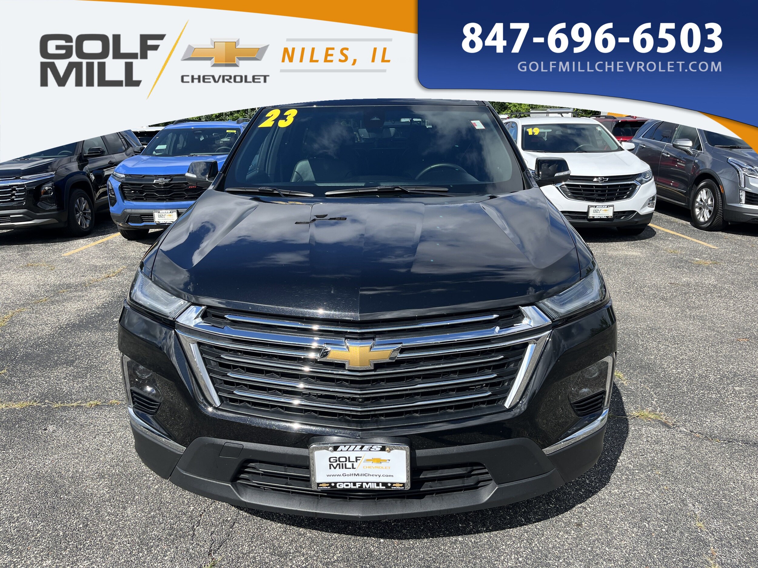2023 Chevrolet Traverse Leather photo 2