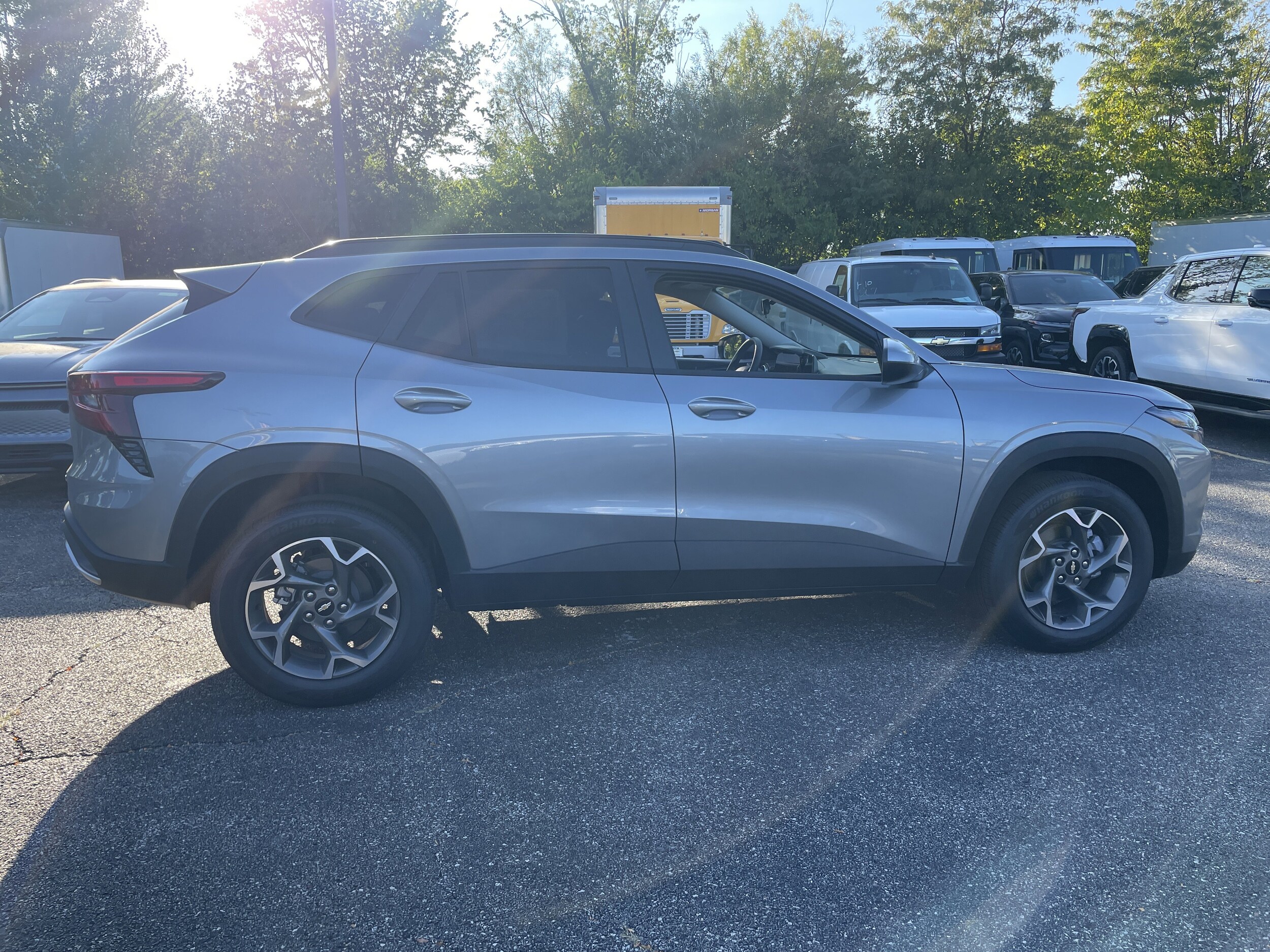 2026 Chevrolet Trax LT photo 4
