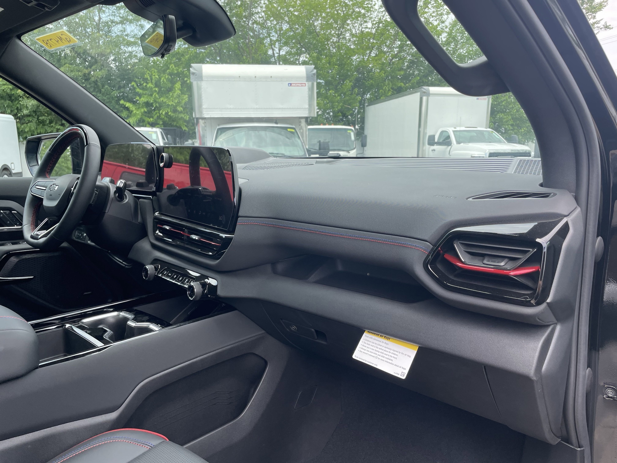 2025 Chevrolet Silverado EV RST - Photo 31