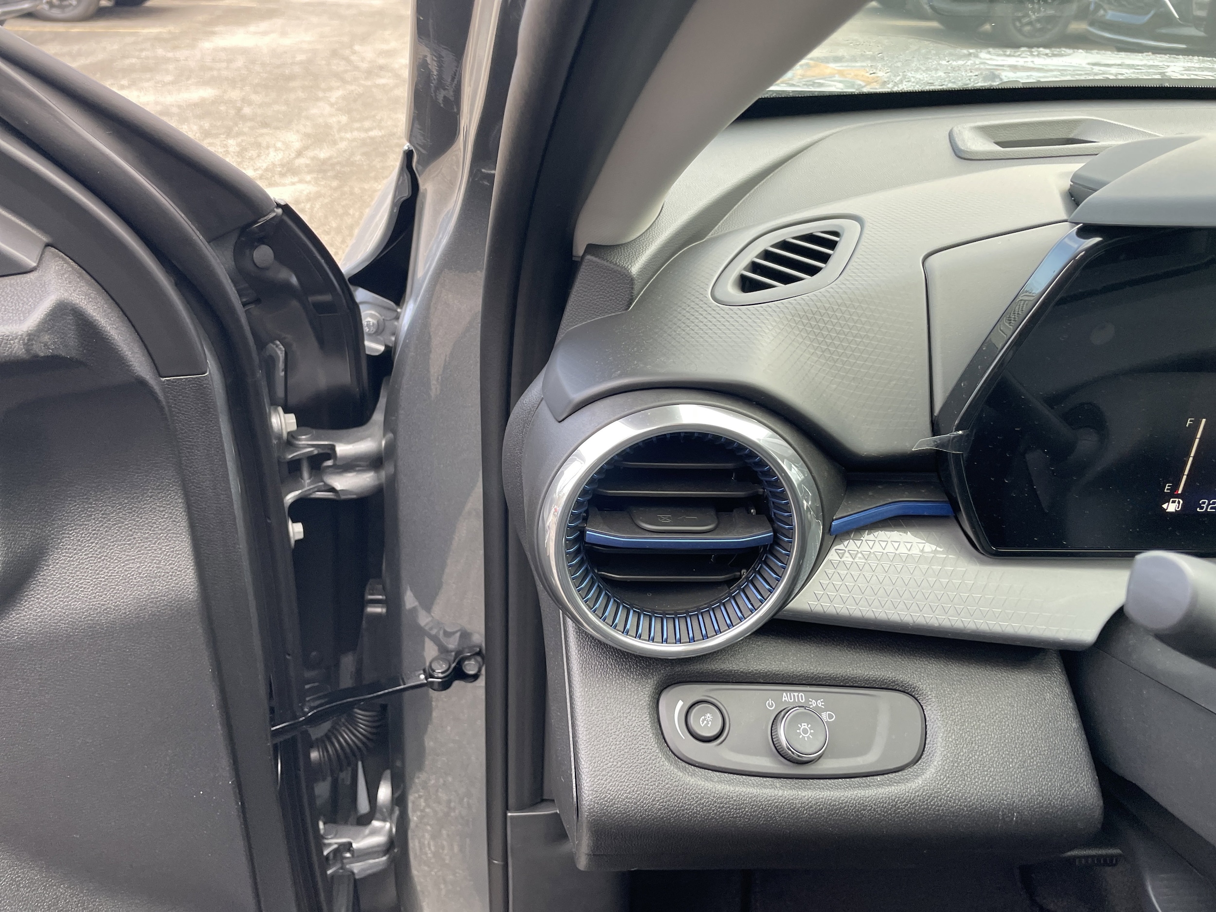 2026 Chevrolet Trax LT - Photo 15