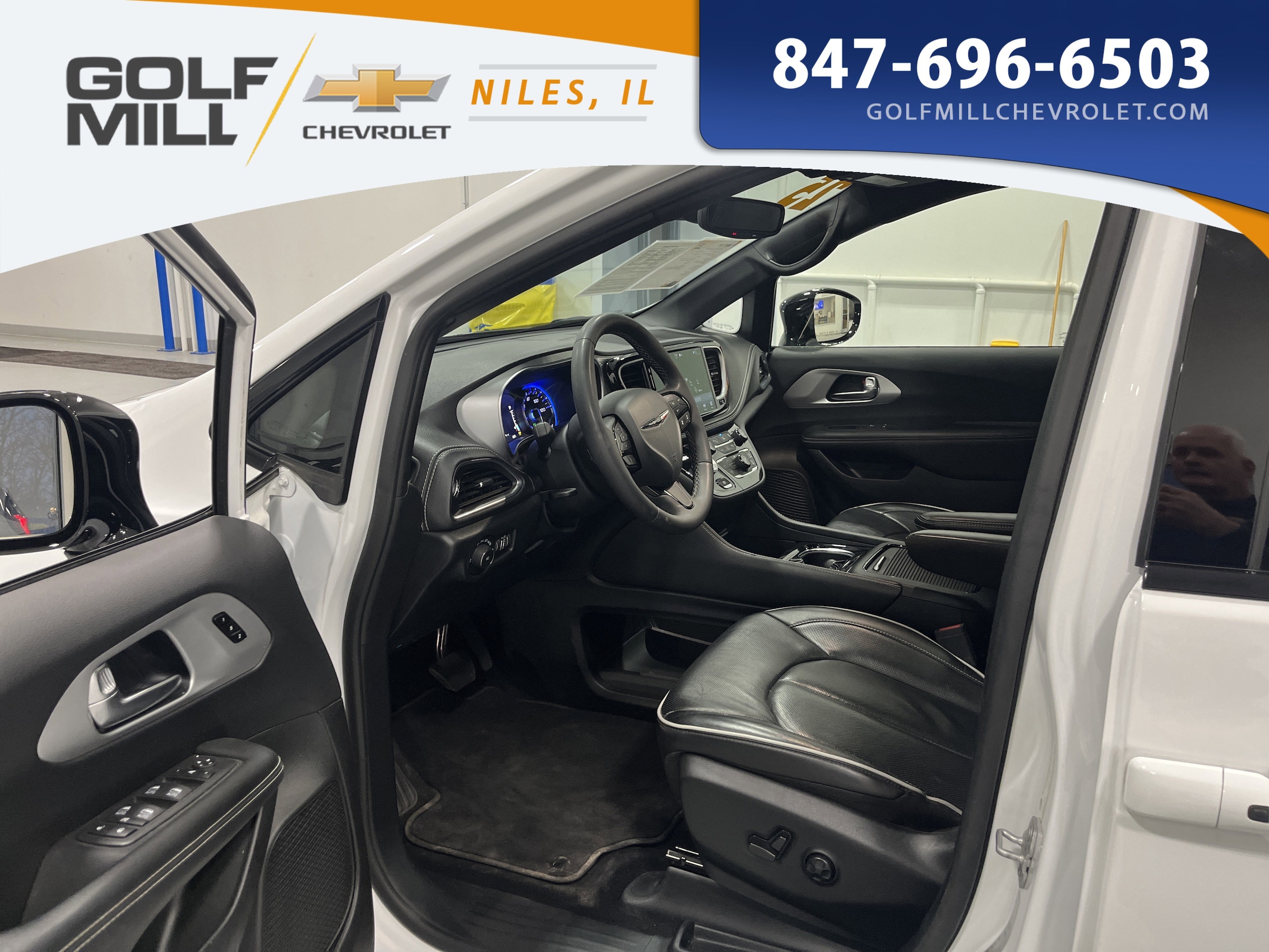 2025 CHRYSLER PACIFICA - Image 16