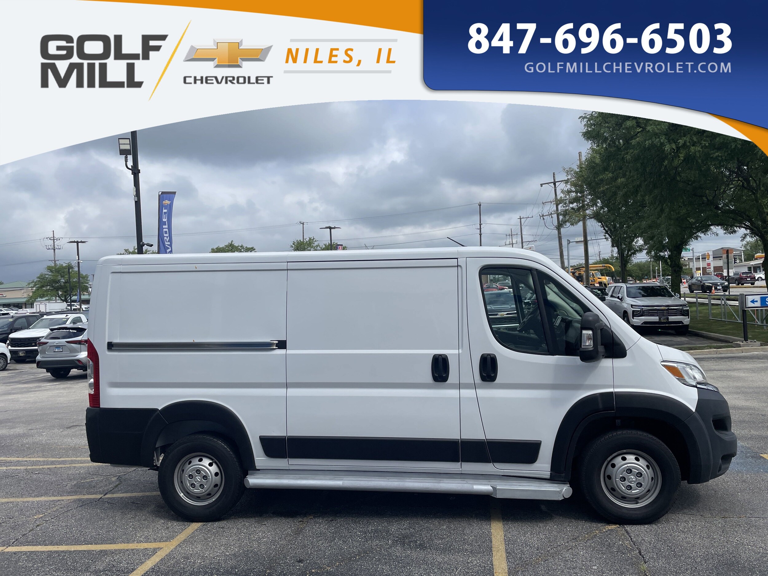2023 Ram ProMaster 2500 Cargo Van photo 3